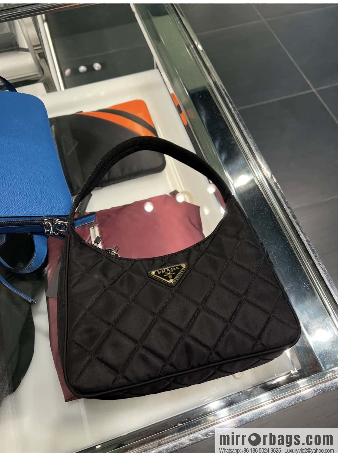 PRADA imported nylon fabric, new diamond Hobo armpit bag 🎉 1NE515
