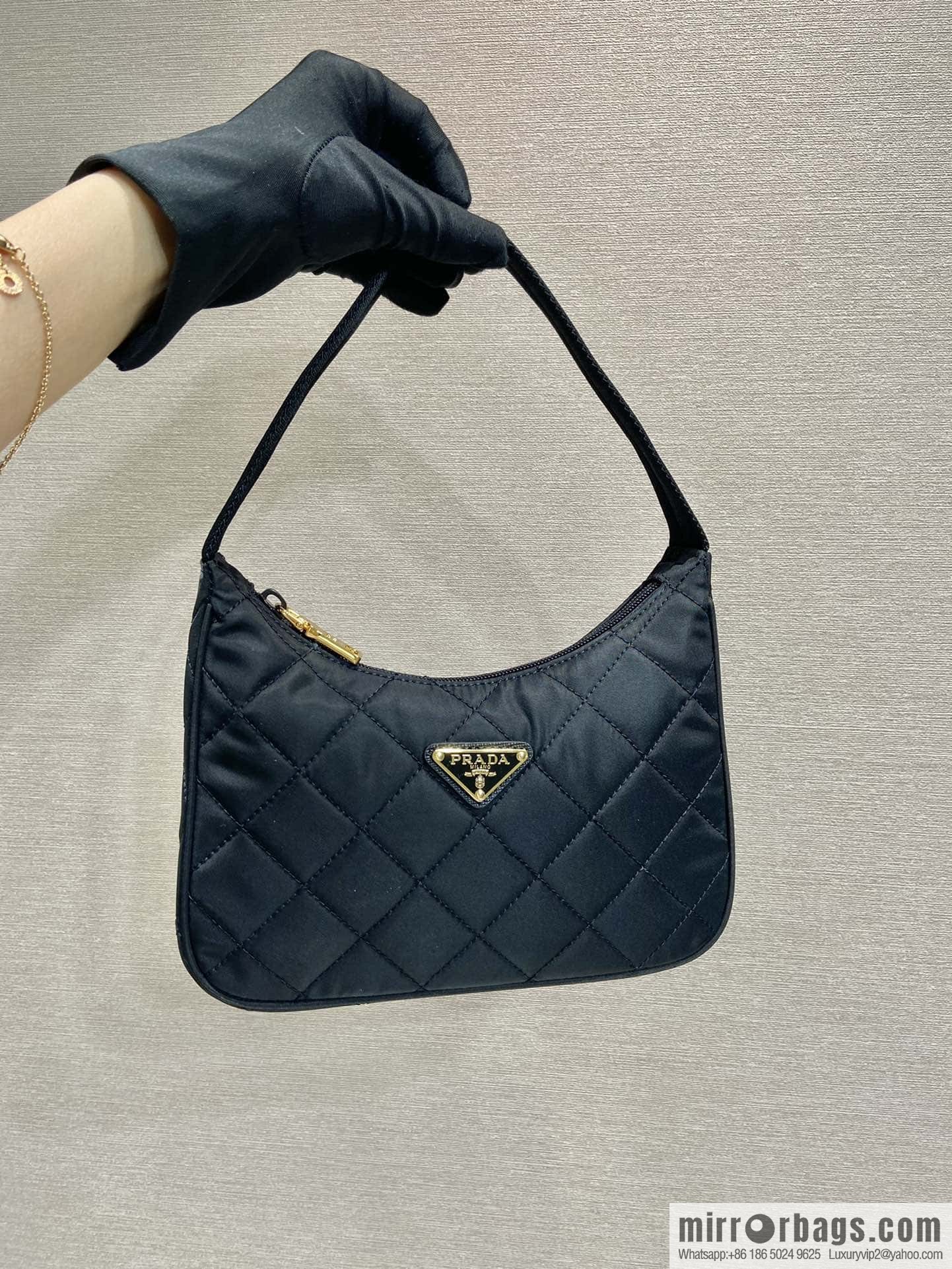 PRADA imported nylon fabric, new diamond Hobo armpit bag 🎉 1NE515