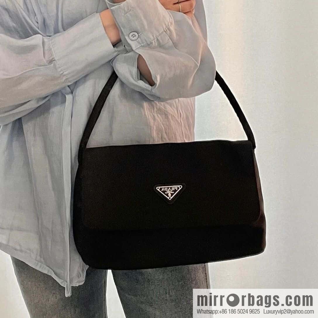 PRADA imported nylon fabric, new medieval bag 🎉 1BH628