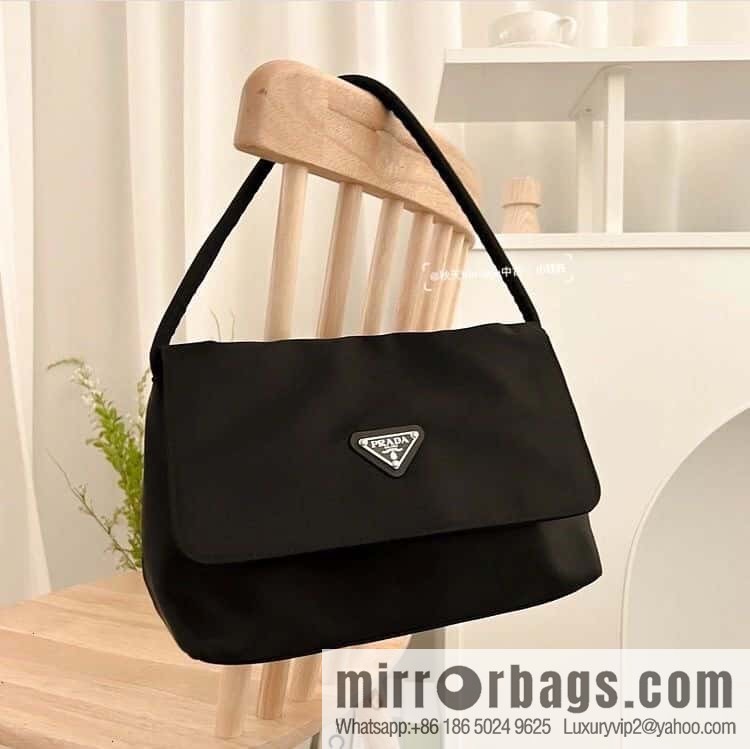 PRADA imported nylon fabric, new medieval bag 🎉 1BH628