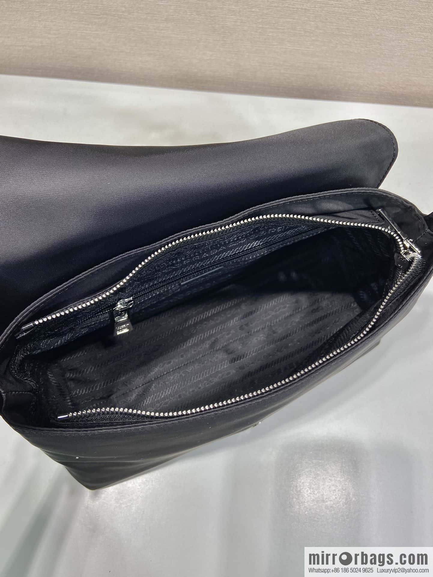 PRADA imported nylon fabric, new medieval bag 🎉 1BH628