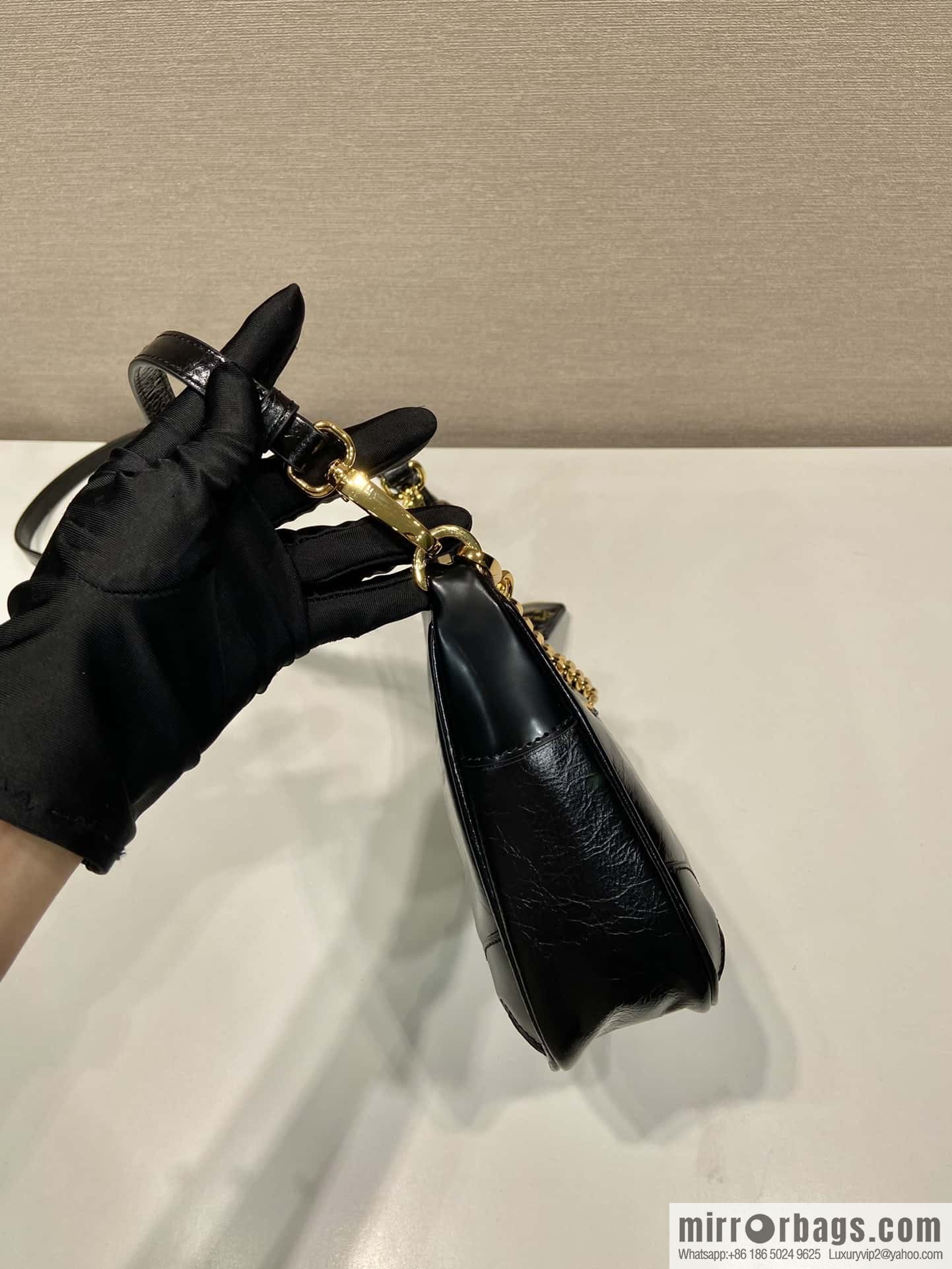 PRADA oil wax leather Hobo1BC204 hand carry/underarm bag/crossbody bag