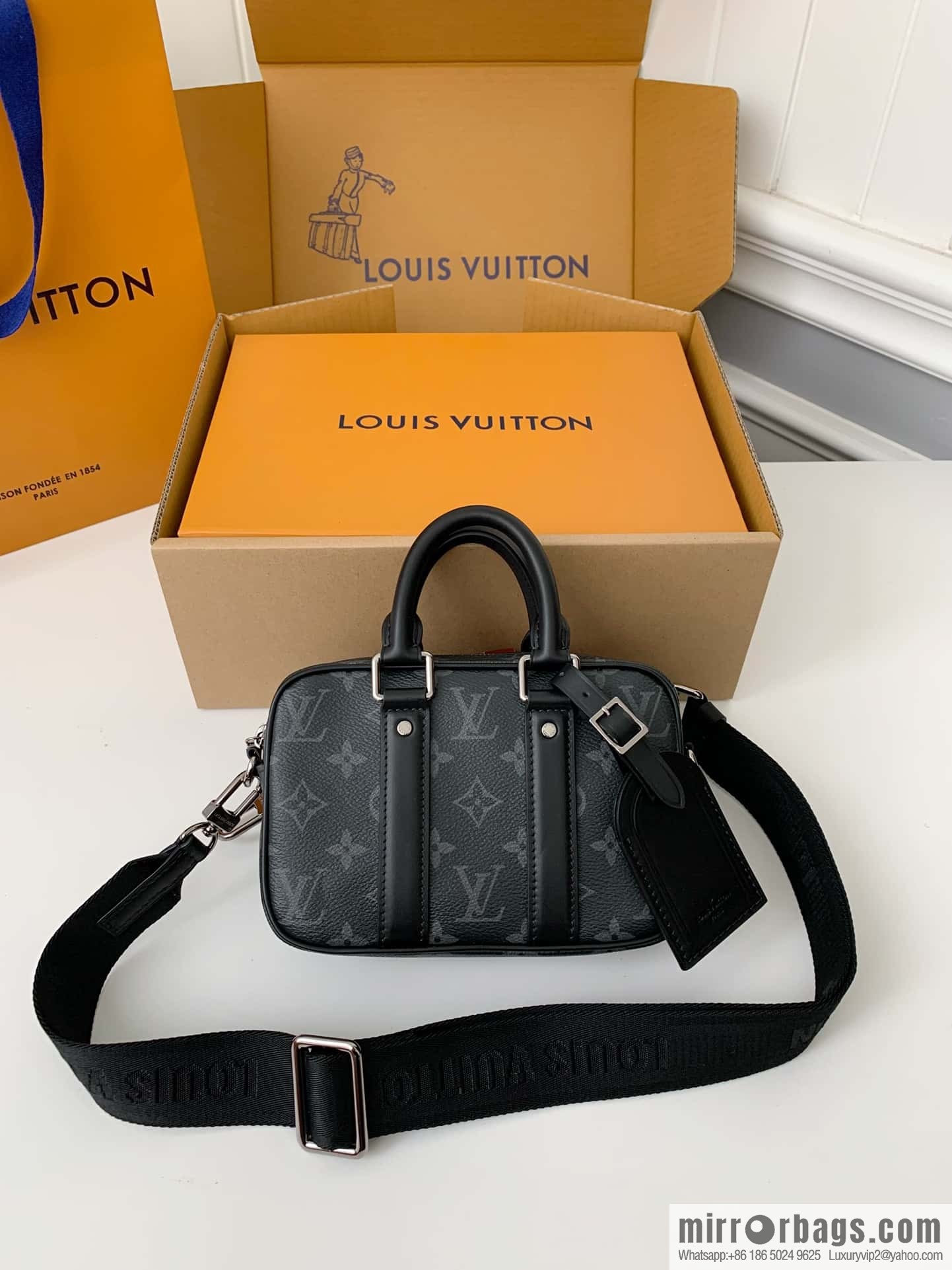 LV M82770 Nano Porte Documents Voyage