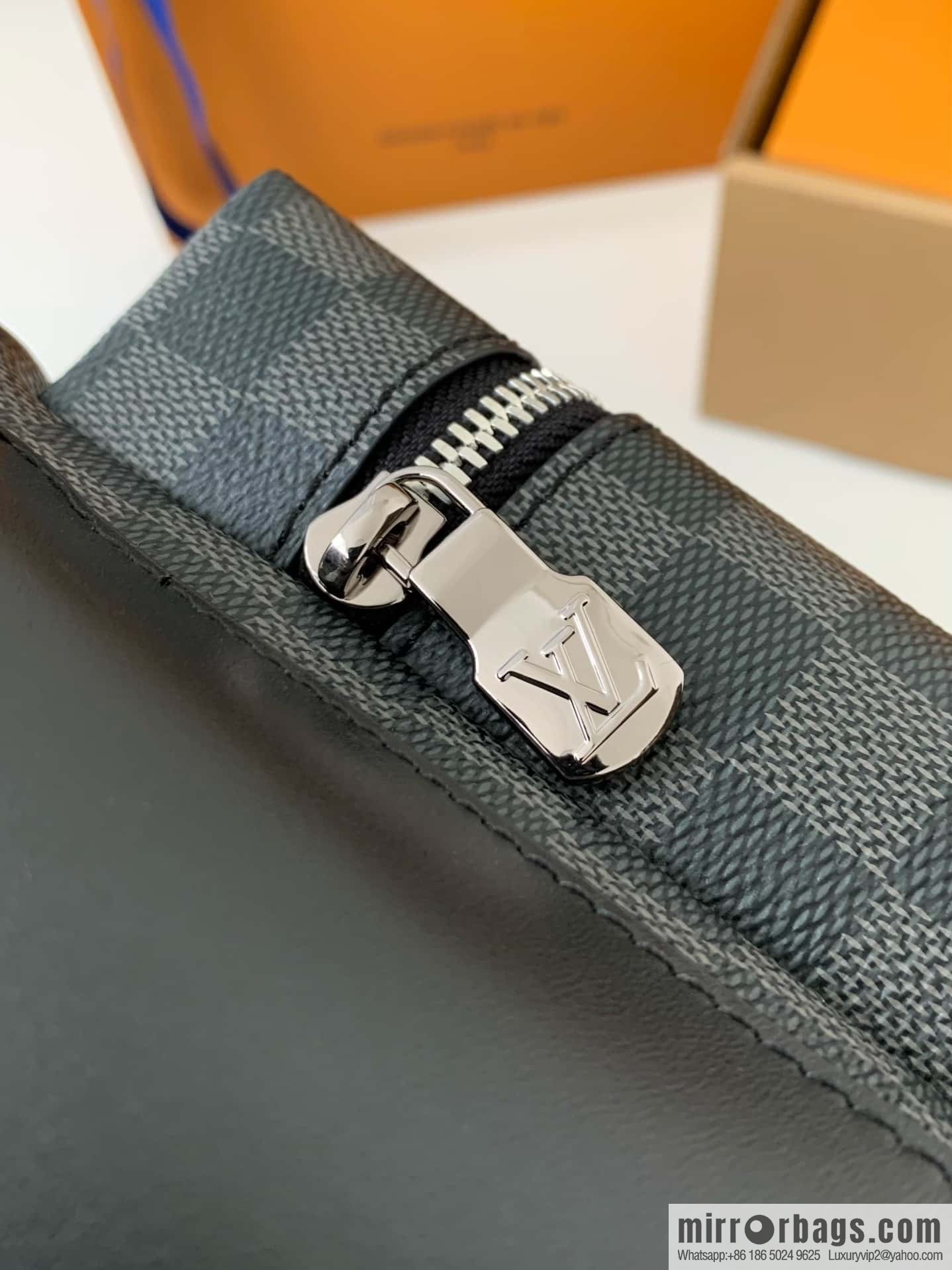 LV N40514 Discovery Backpack PM