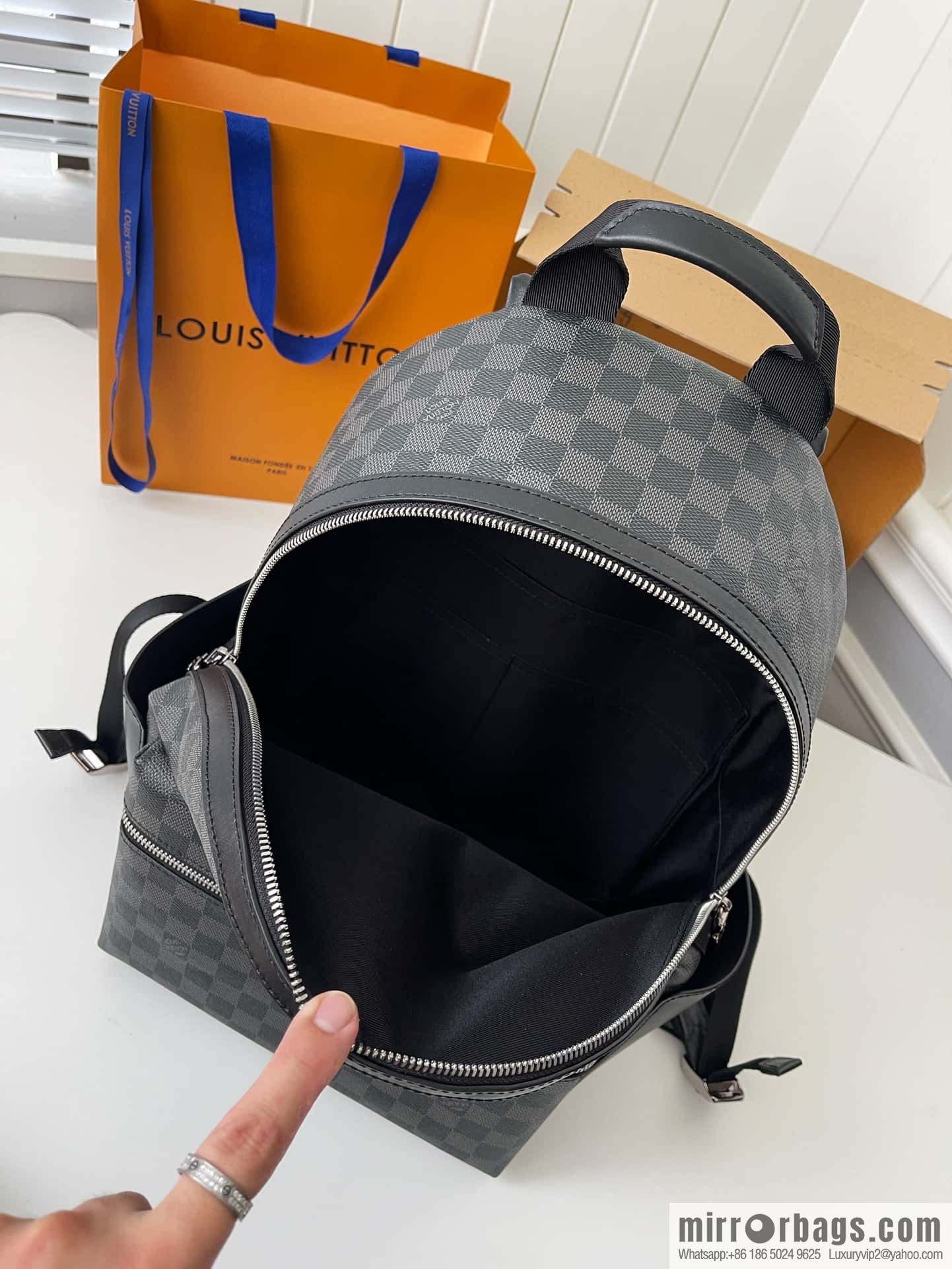 LV N40514 Discovery Backpack PM