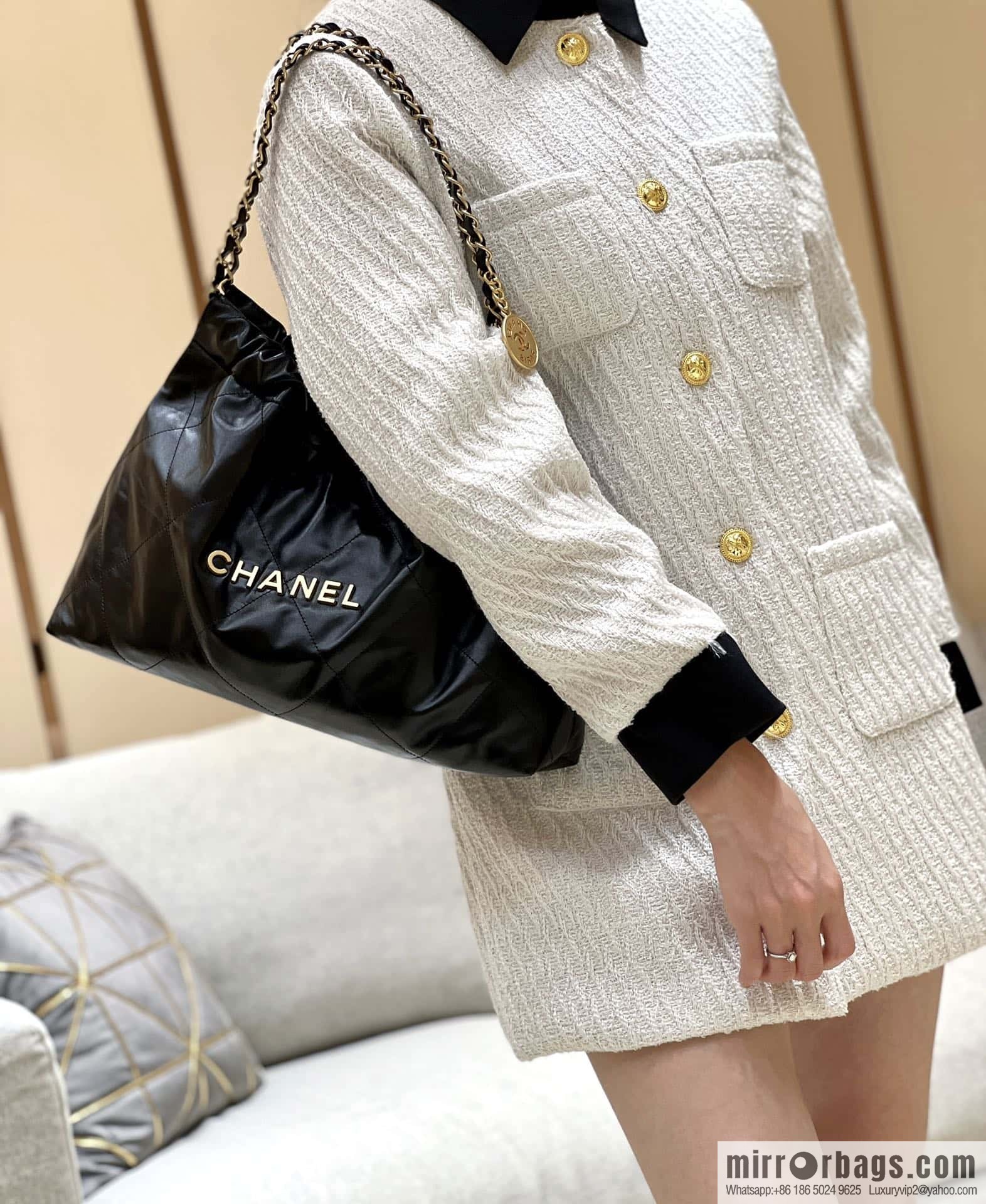 CHANEL 24C Early Spring Vacation Series 22 Horizontal Garbage Bag AS4486