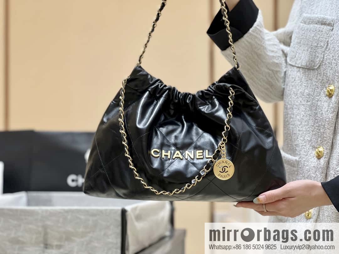 CHANEL 24C Early Spring Vacation Series 22 Horizontal Garbage Bag AS4486