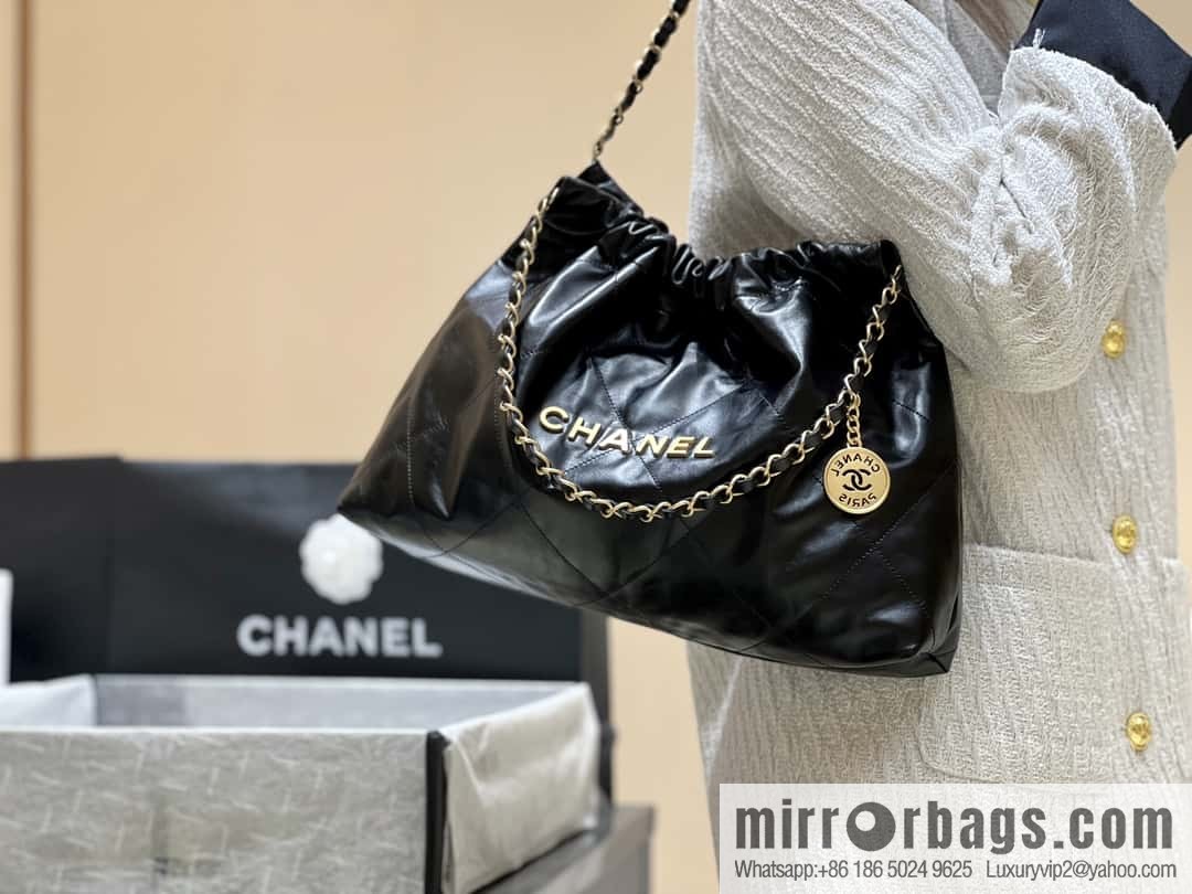 CHANEL 24C Early Spring Vacation Series 22 Horizontal Garbage Bag AS4486