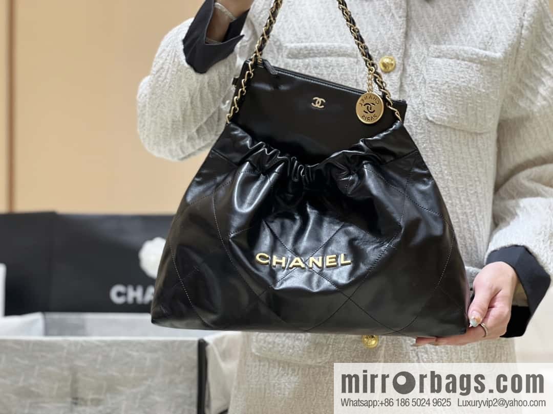 CHANEL 24C Early Spring Vacation Series 22 Horizontal Garbage Bag AS4486