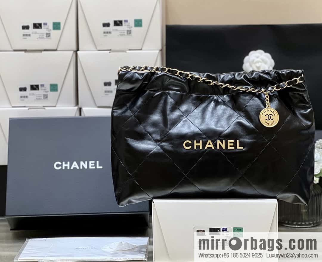 CHANEL 24C Early Spring Vacation Series 22 Horizontal Garbage Bag AS4486