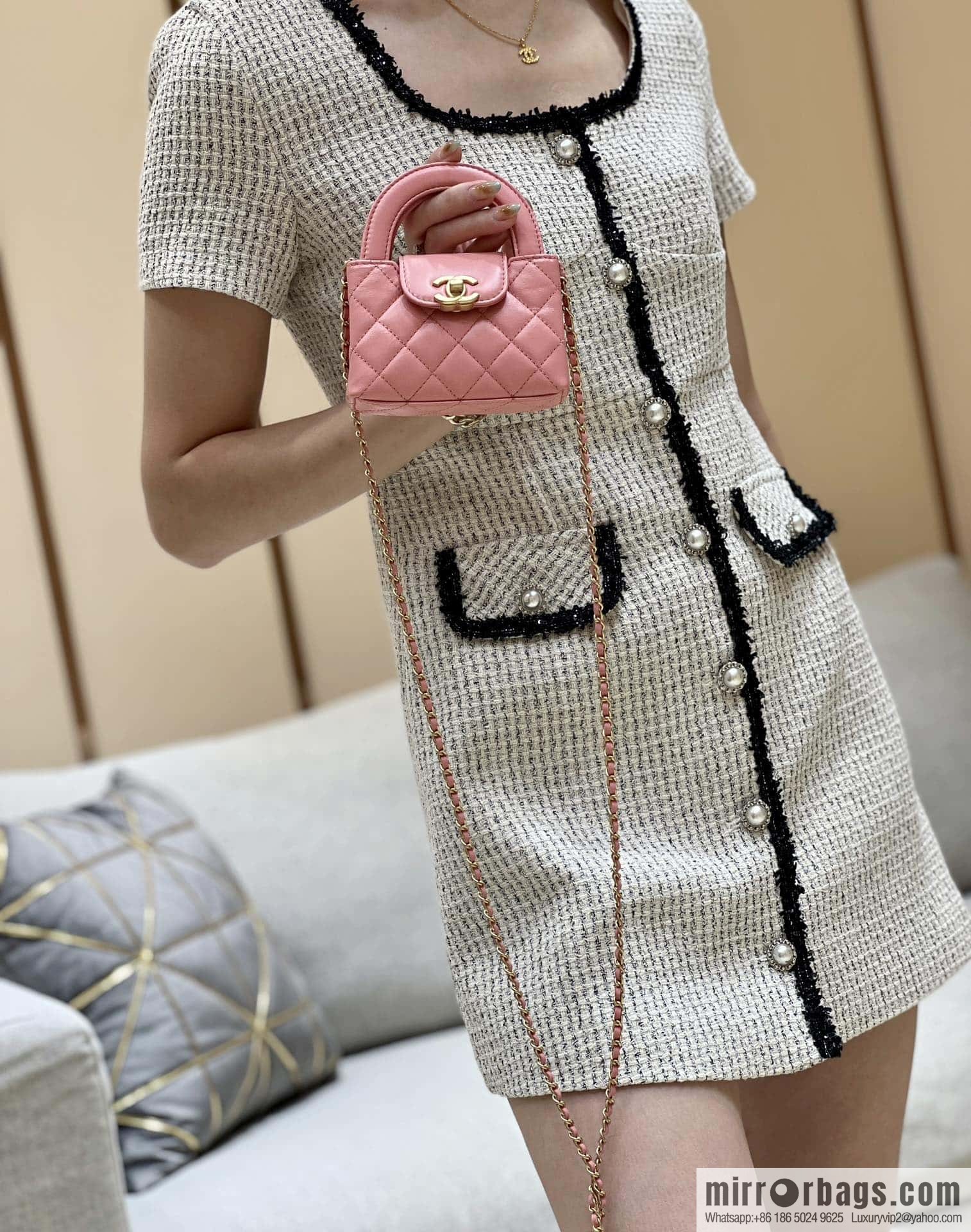 CHANEL 23K autumn and winter series, super hot mini Kelly bag AP3435 coral powder