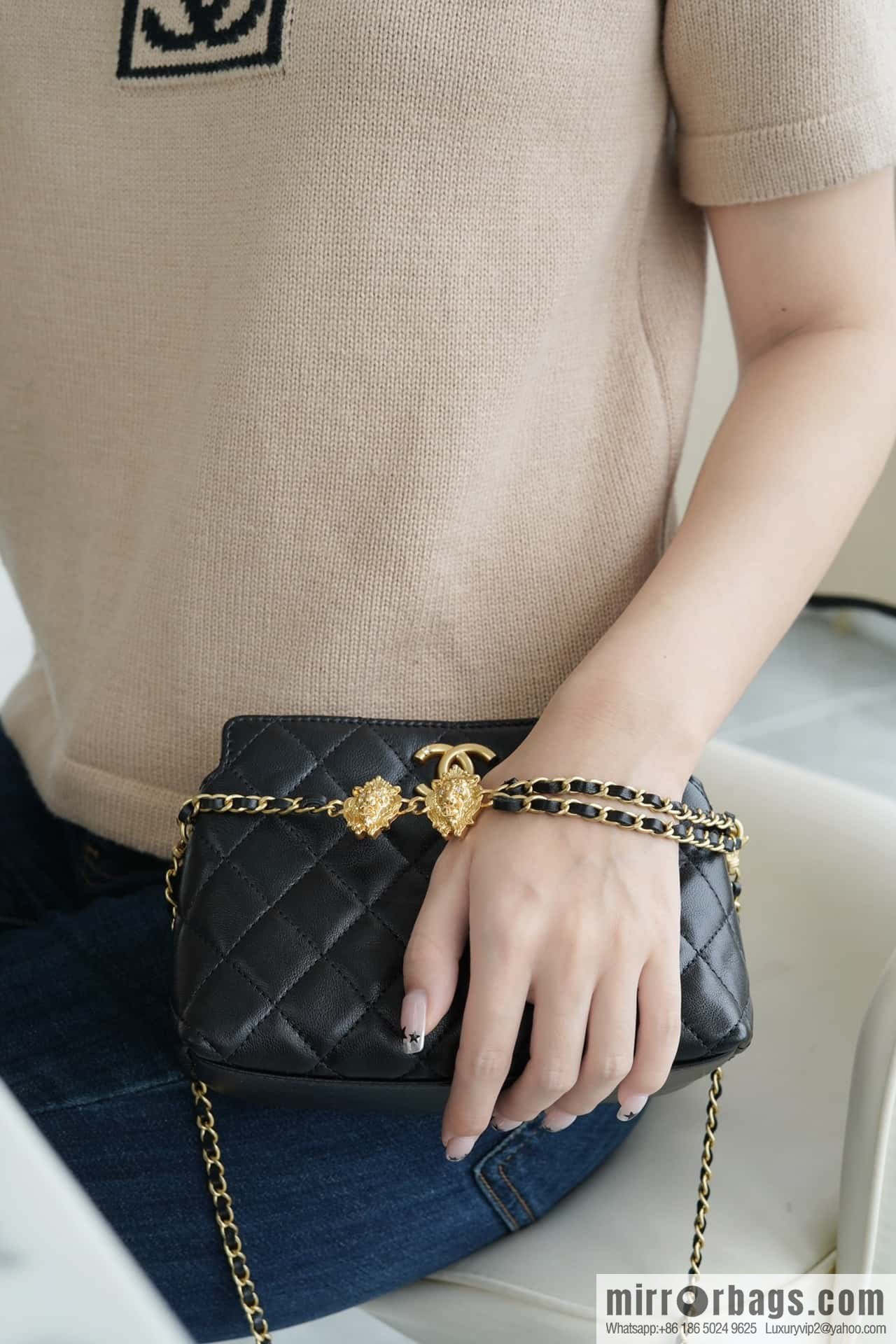 CHANEL 23A Handmade workshop chain strap lion, armpit bag 🦁 AP3429