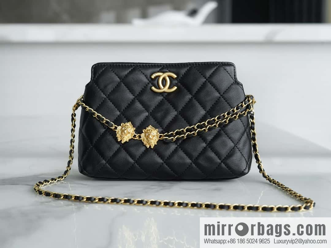 CHANEL 23A Handmade workshop chain strap lion, armpit bag 🦁 AP3429