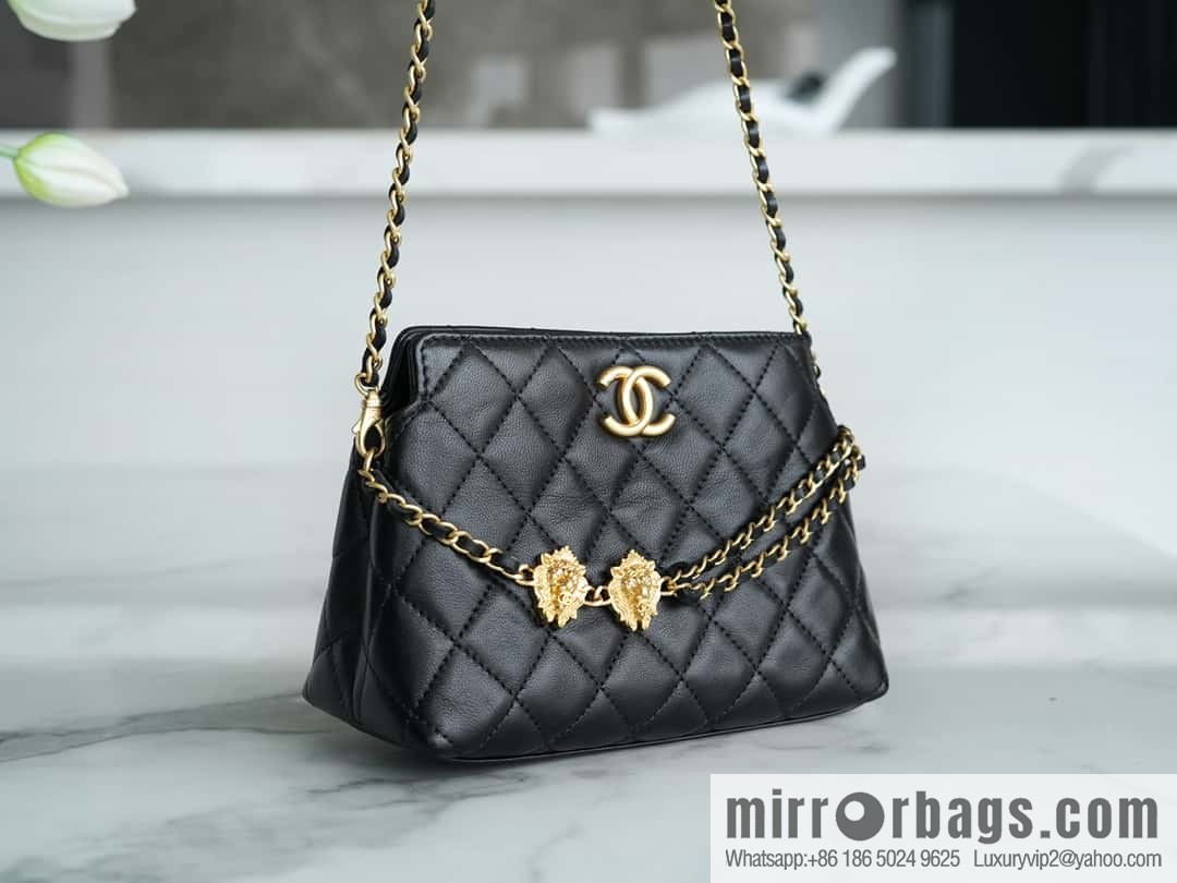 CHANEL 23A Handmade workshop chain strap lion, armpit bag 🦁 AP3429