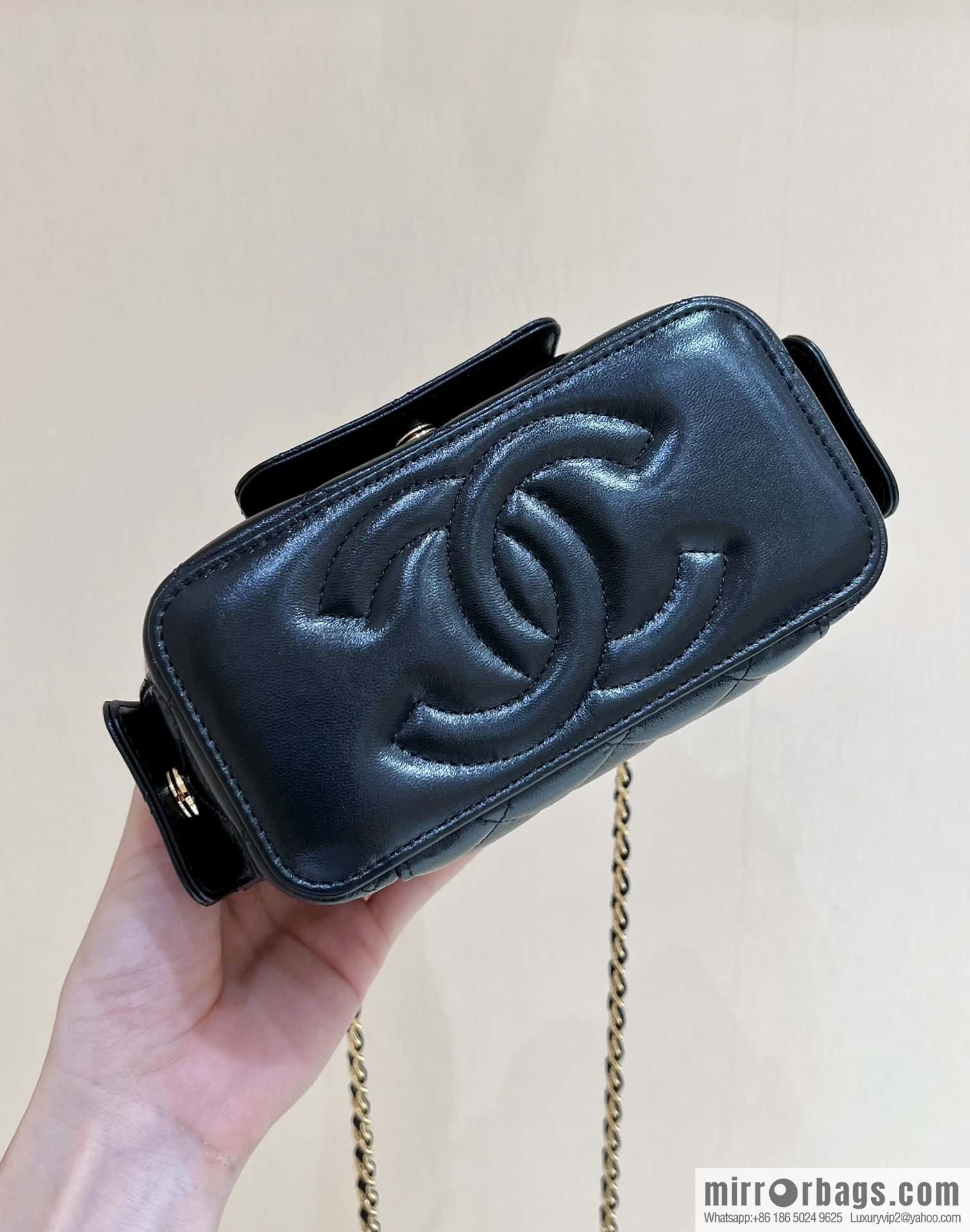 CHANEL 22k vanity case special edition handle box AP3017