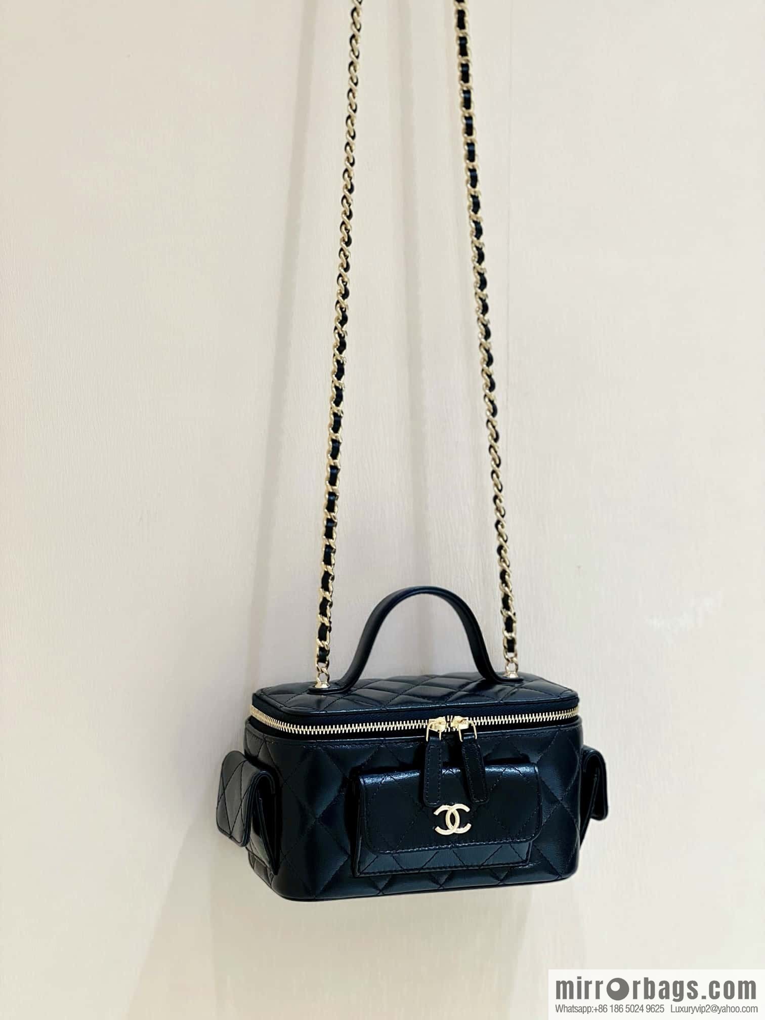 CHANEL 22k vanity case special edition handle box AP3017