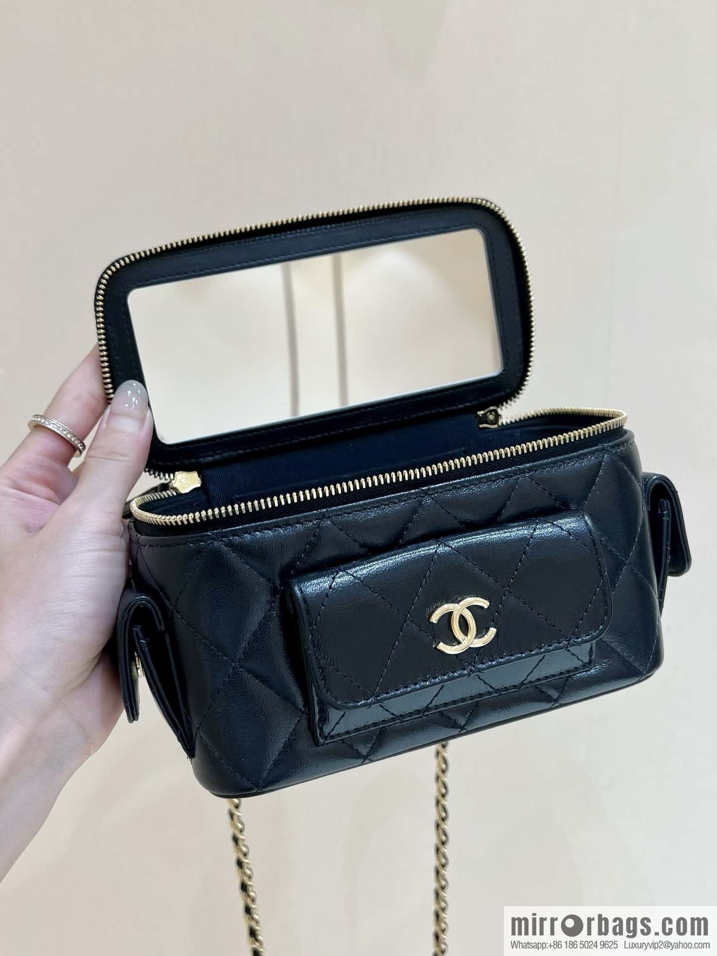 CHANEL 22k vanity case special edition handle box AP3017