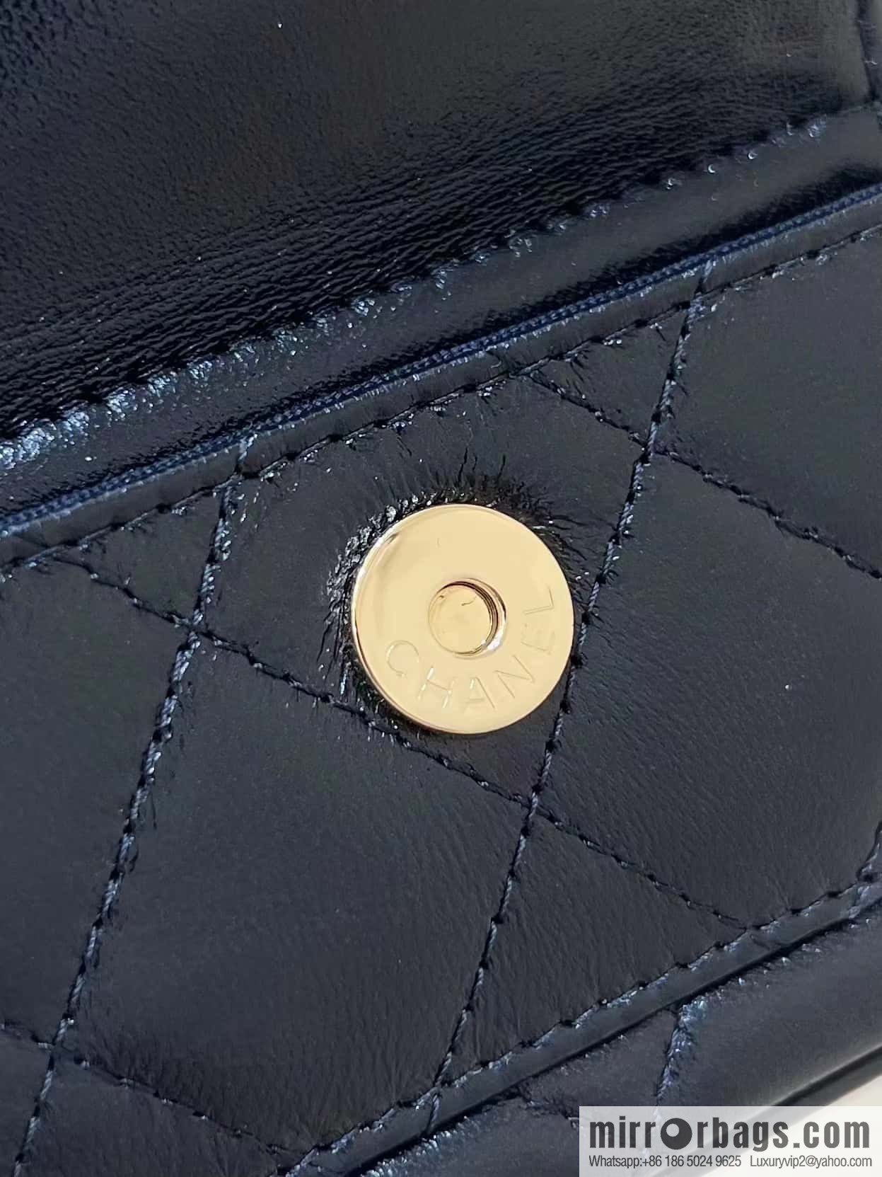CHANEL 22k vanity case special edition handle box AP3017