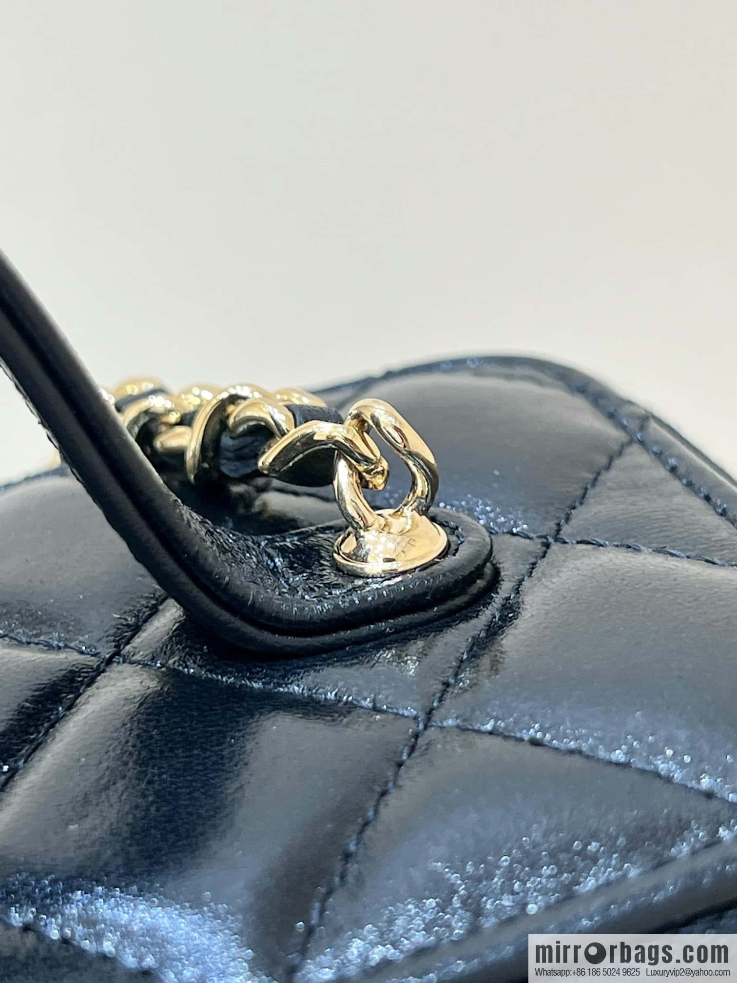 CHANEL 22k vanity case special edition handle box AP3017