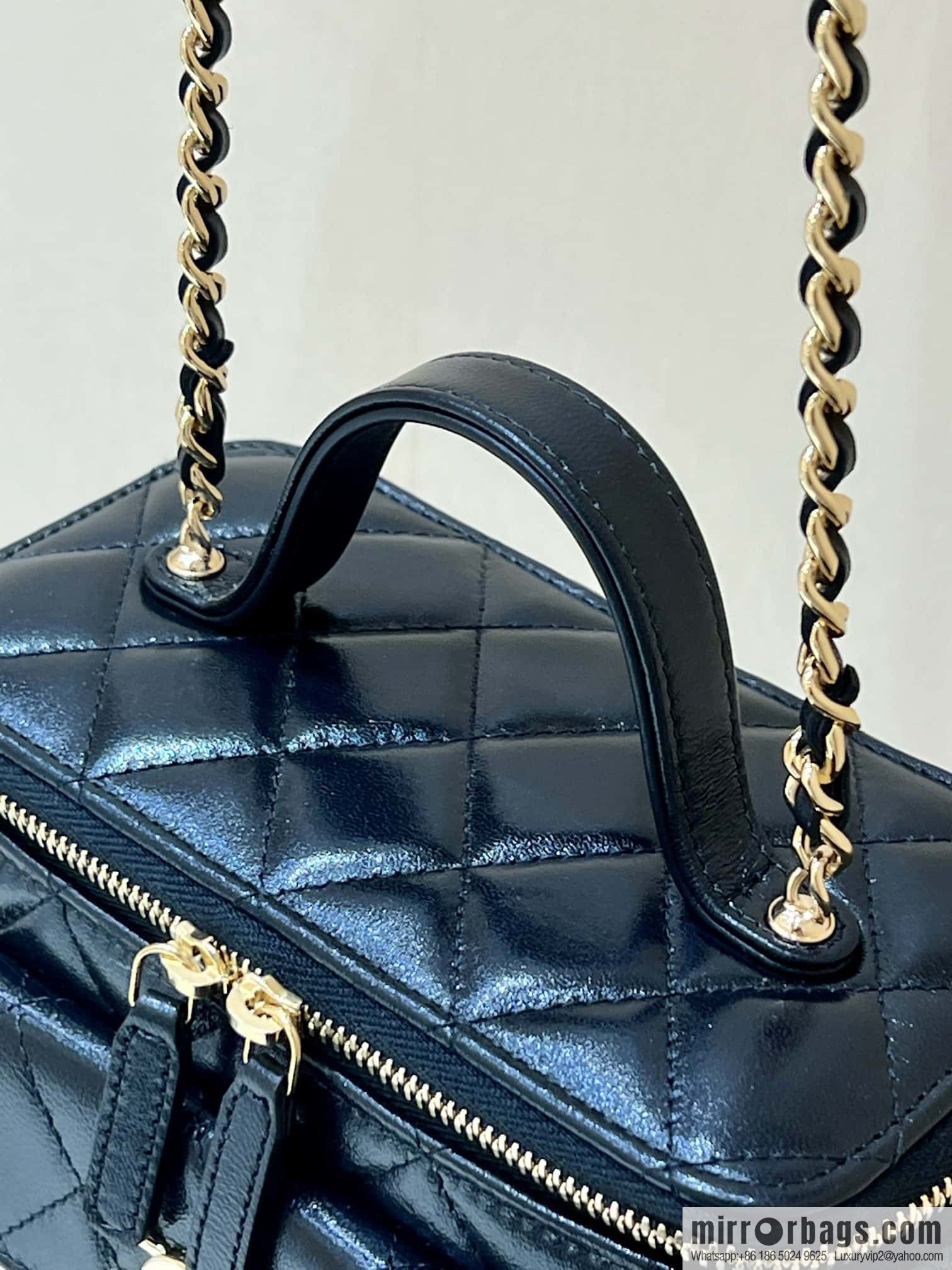 CHANEL 22k vanity case special edition handle box AP3017