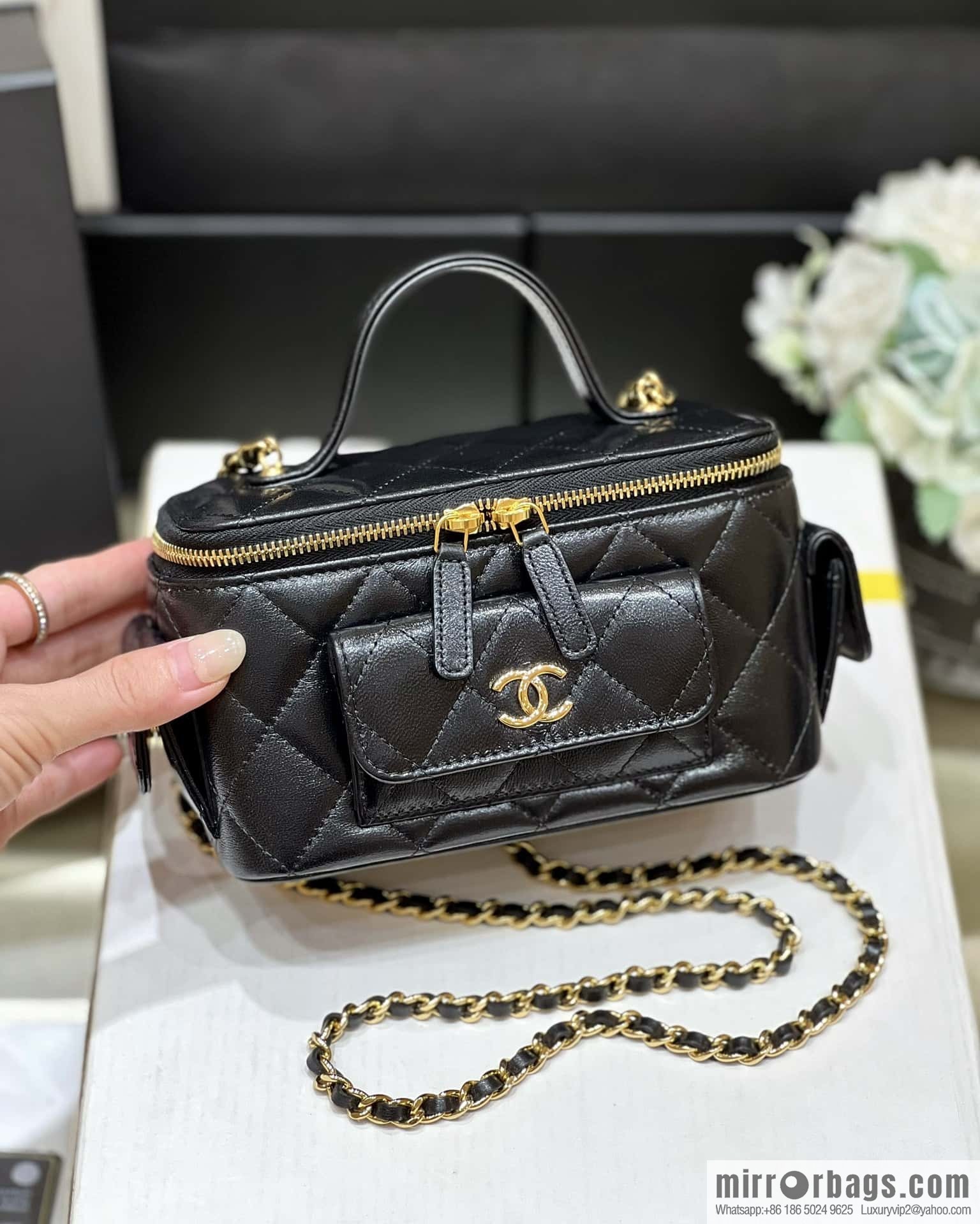 CHANEL 22k vanity case special edition handle box AP3017