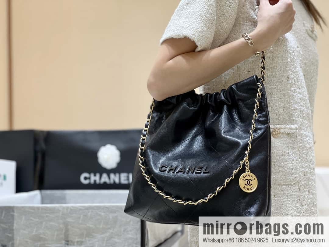 CHANEL black caviar leather with gun color hardware 23k garbage bag, small AS3260