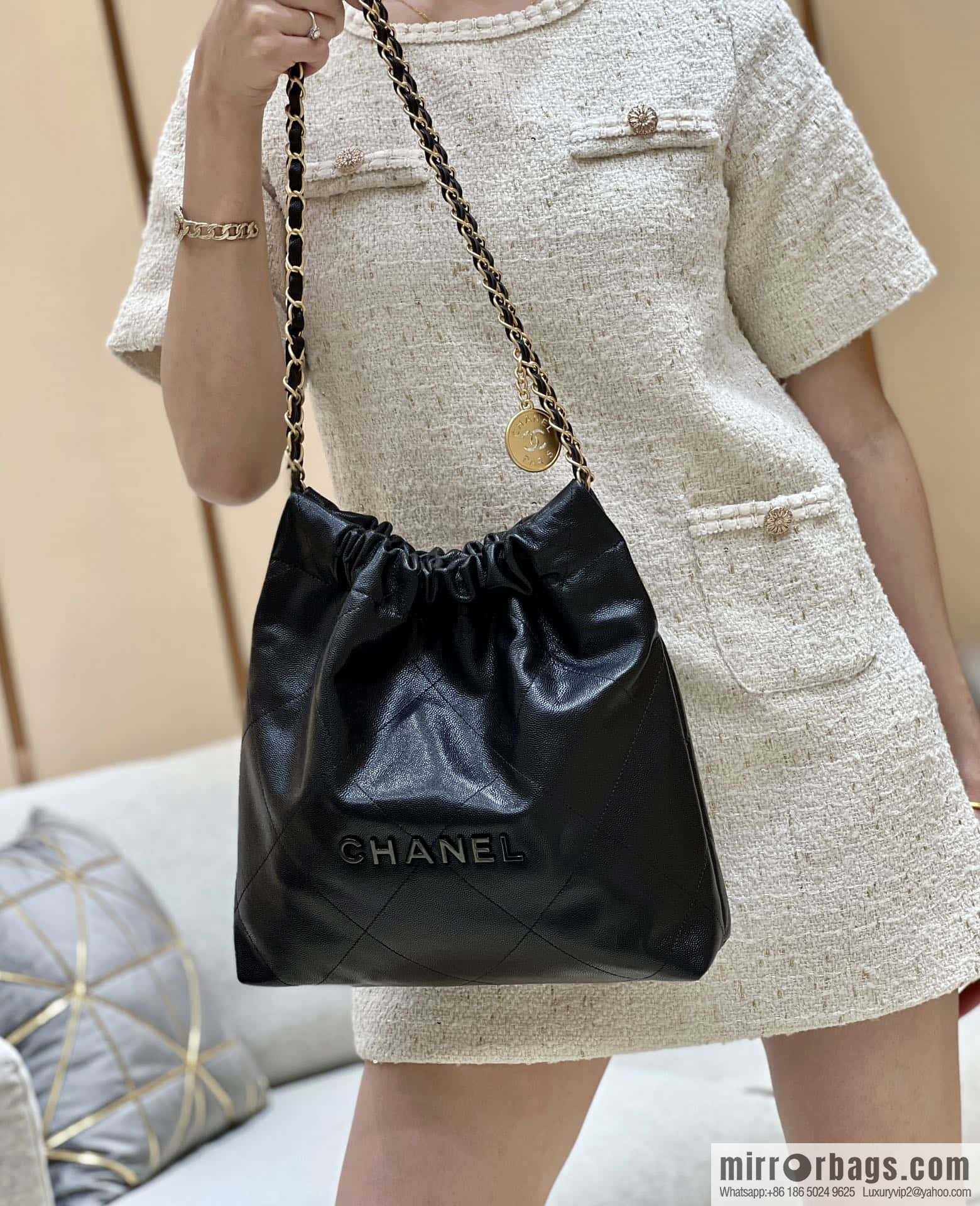 CHANEL black caviar leather with gun color hardware 23k garbage bag, small AS3260