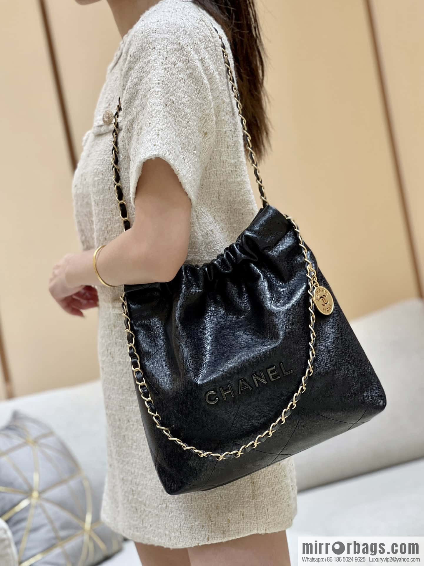 CHANEL black caviar leather with gun color hardware 23k garbage bag, small AS3260