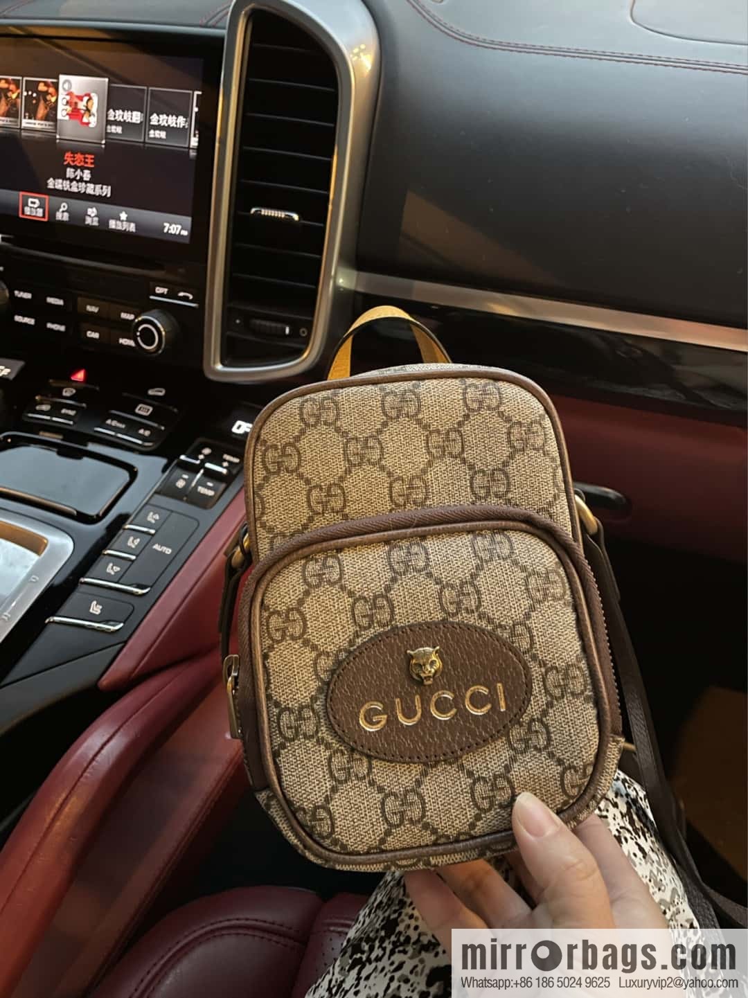 GUCCI 𝐍𝐞𝐨 𝐯𝐢𝐧𝐭𝐚𝐠𝐞 series mini handbag 658556