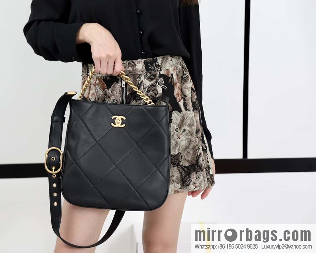 CHANEL 2021 autumn and winter high-end ready-to-wear series hippie bag AP2844