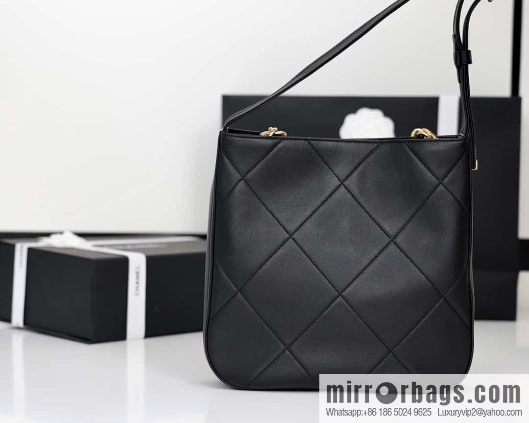 CHANEL 2021 autumn and winter high-end ready-to-wear series hippie bag AP2844