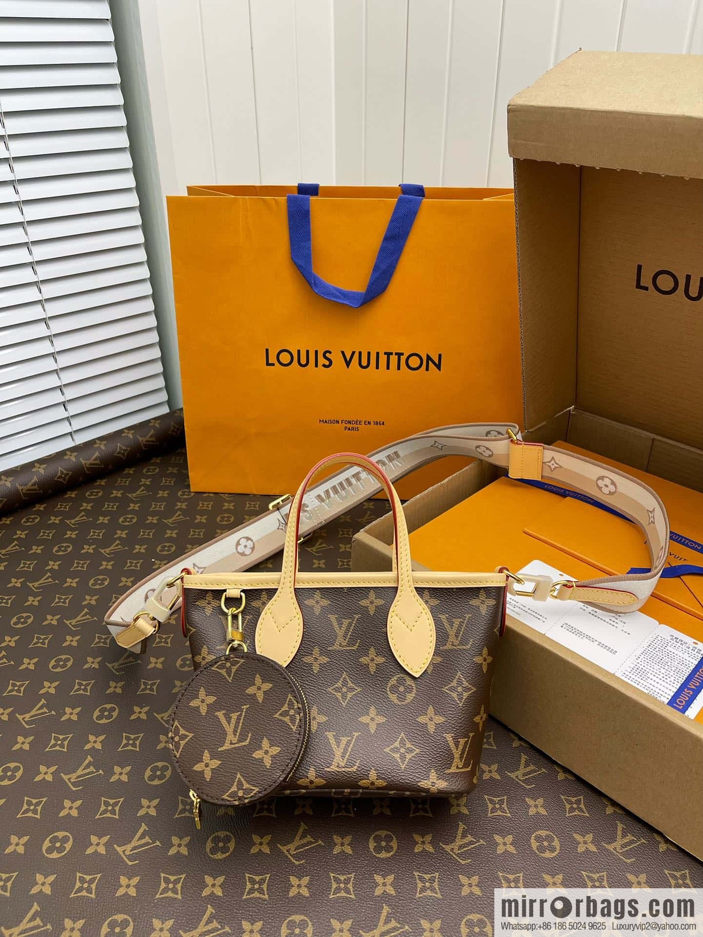 LV M46705 NEVERFULL BB TOTE