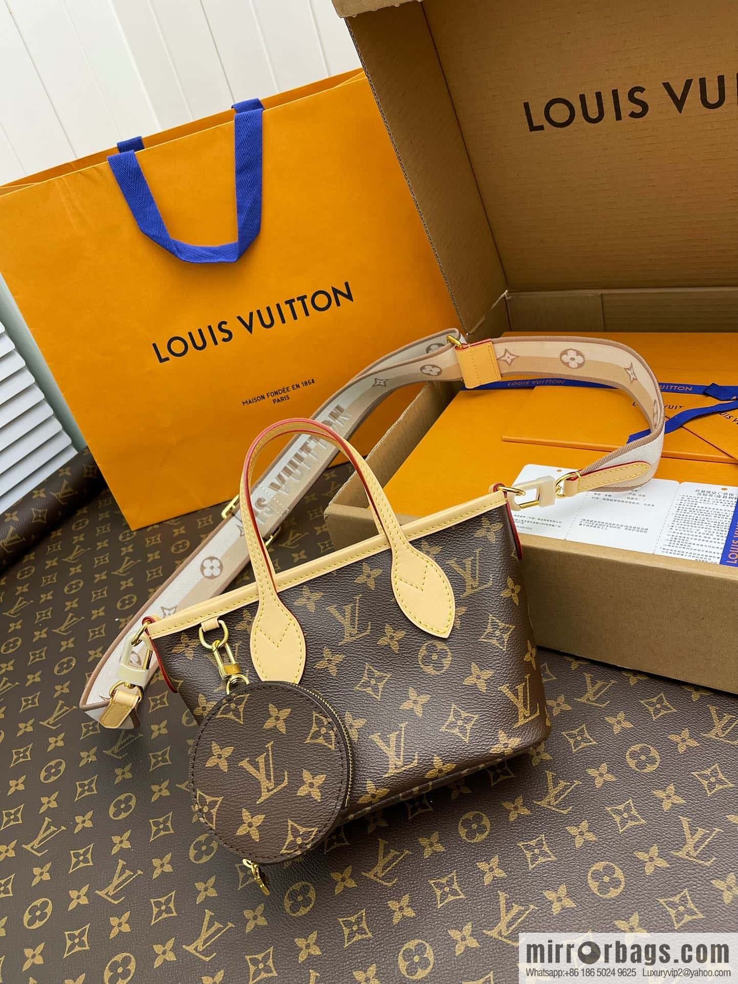 LV M46705 NEVERFULL BB TOTE
