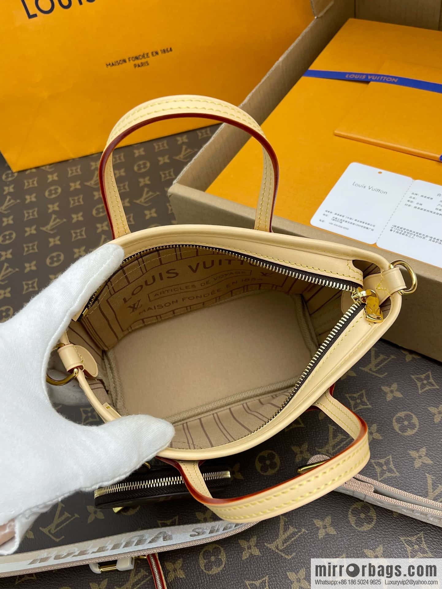 LV M46705 NEVERFULL BB TOTE