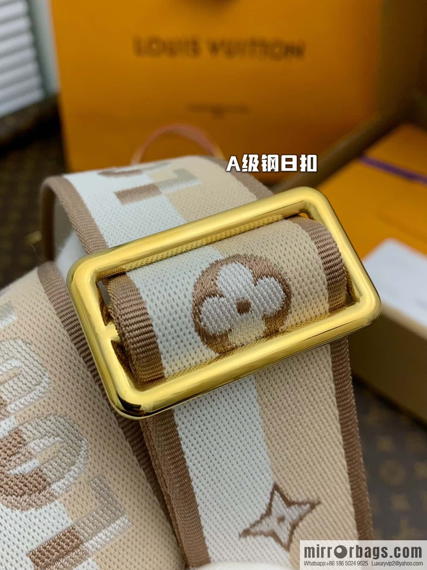 LV M46705 NEVERFULL BB TOTE