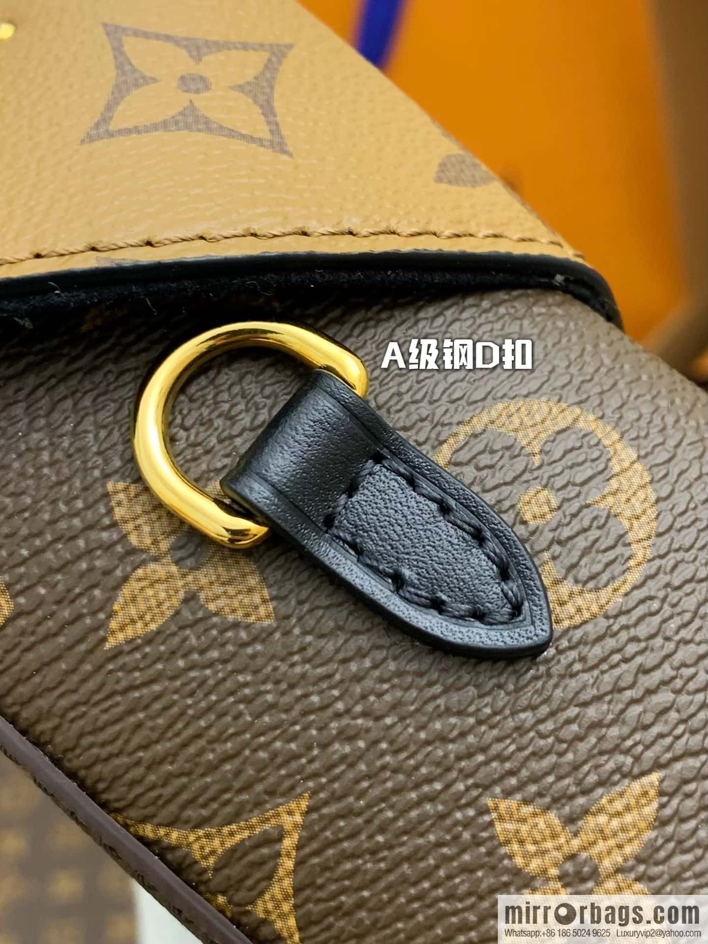 Louis Vuitton M82465 Camera Box
