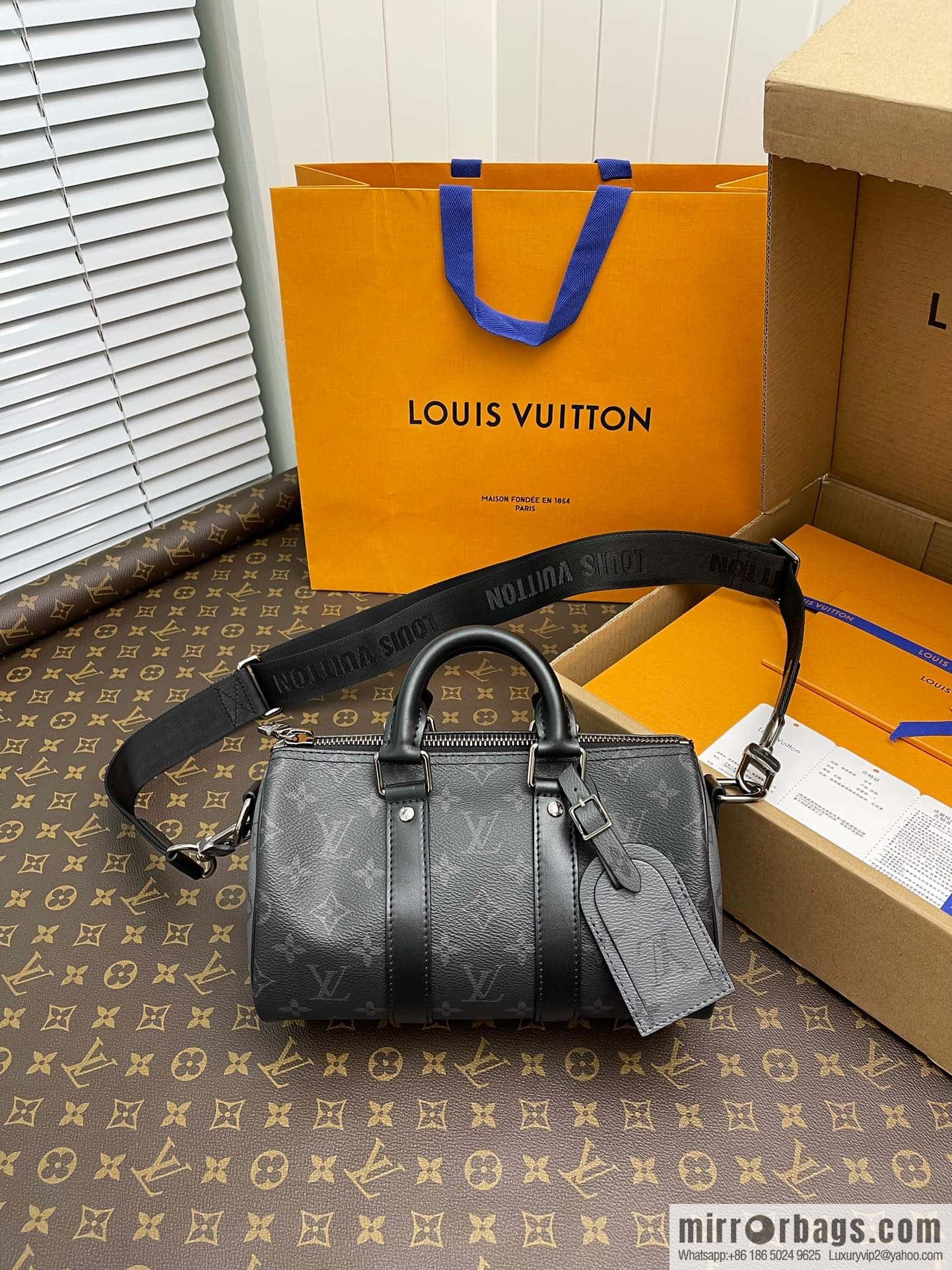 Louis Vuitton M46271 KEEPALL BANDOULI RE 25 handbag