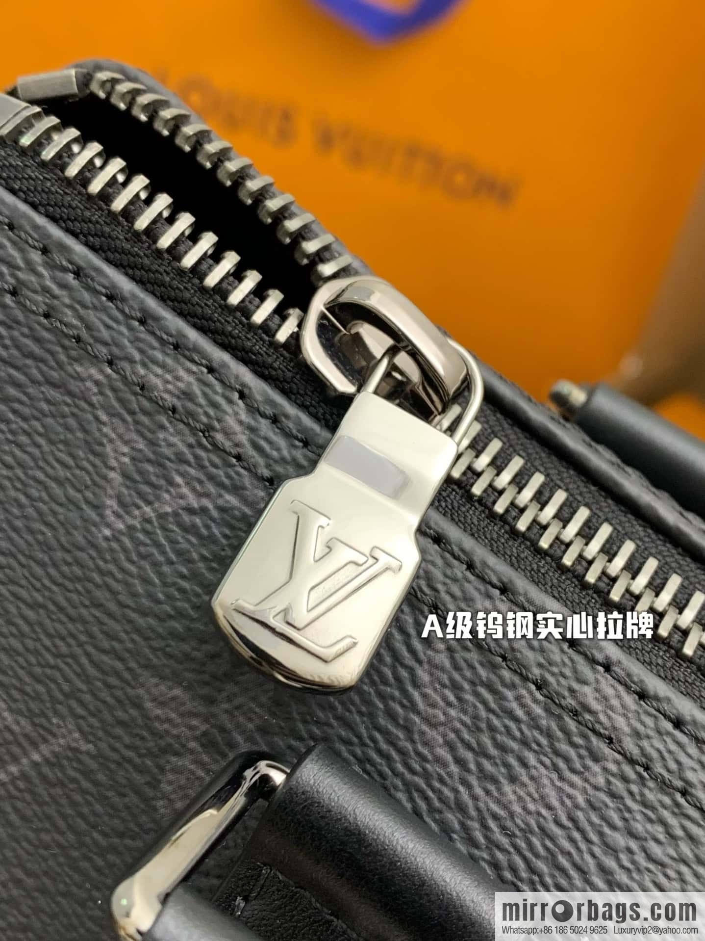 Louis Vuitton M46271 KEEPALL BANDOULI RE 25 handbag
