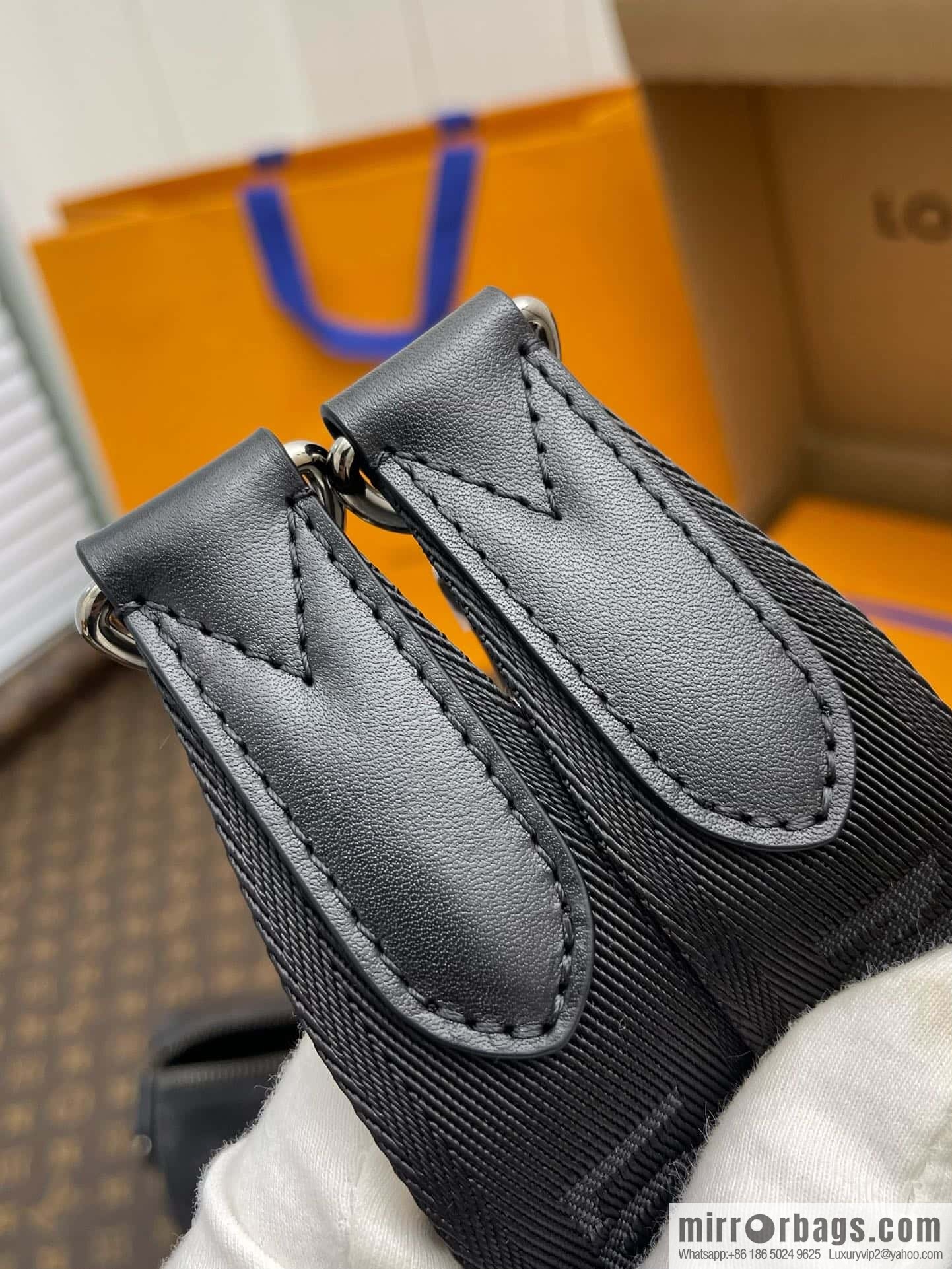 Louis Vuitton M46271 KEEPALL BANDOULI RE 25 handbag