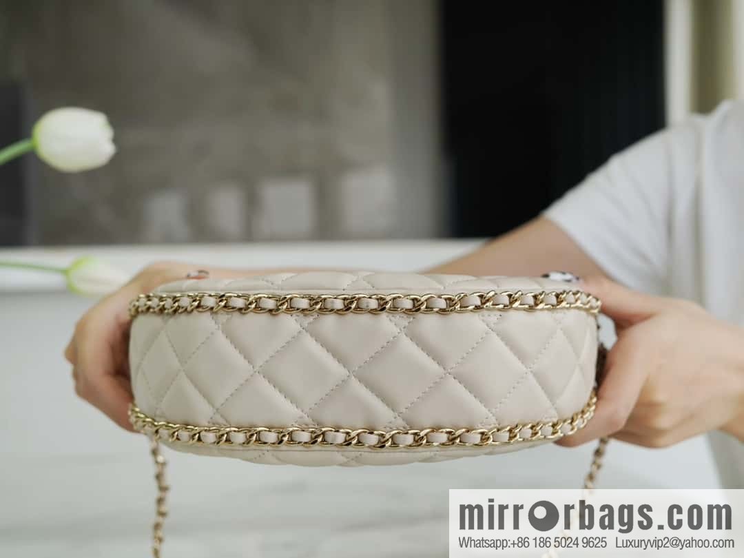 CHANEL 23p Moon/Crescent Pack AS3917 Milk Apricot