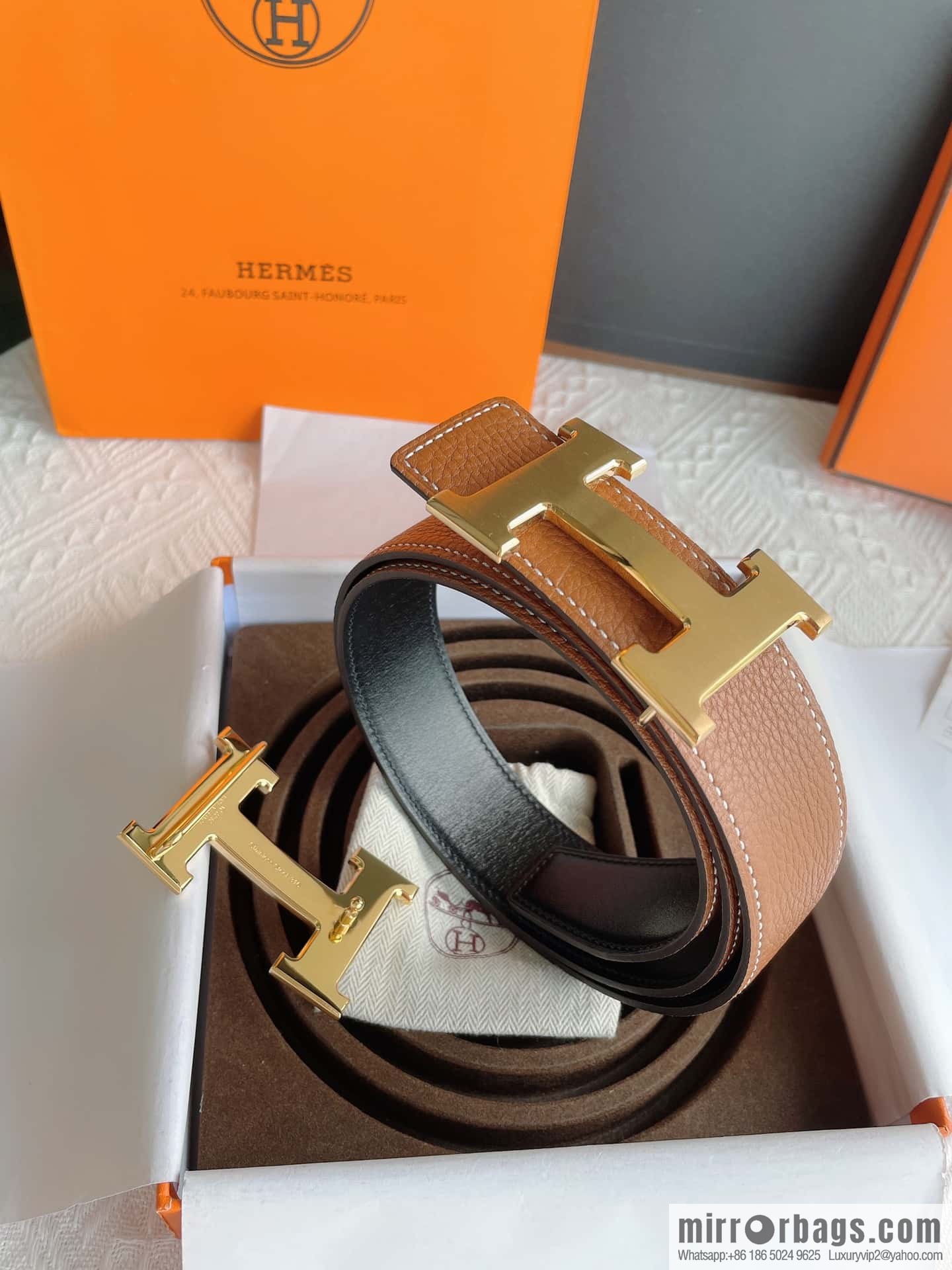 Hermès, the original double-sided version is the classic men's 38mm belt with the first layer of leather.