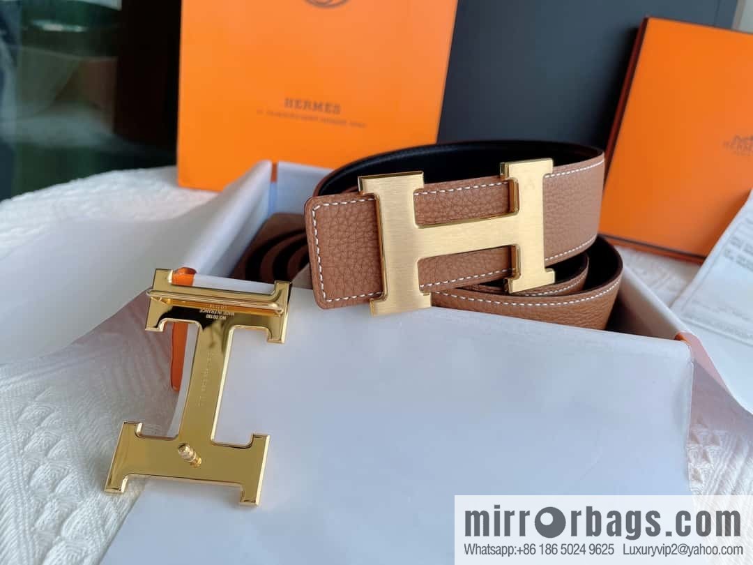 Hermès, the original double-sided version is the classic men's 38mm belt with the first layer of leather.