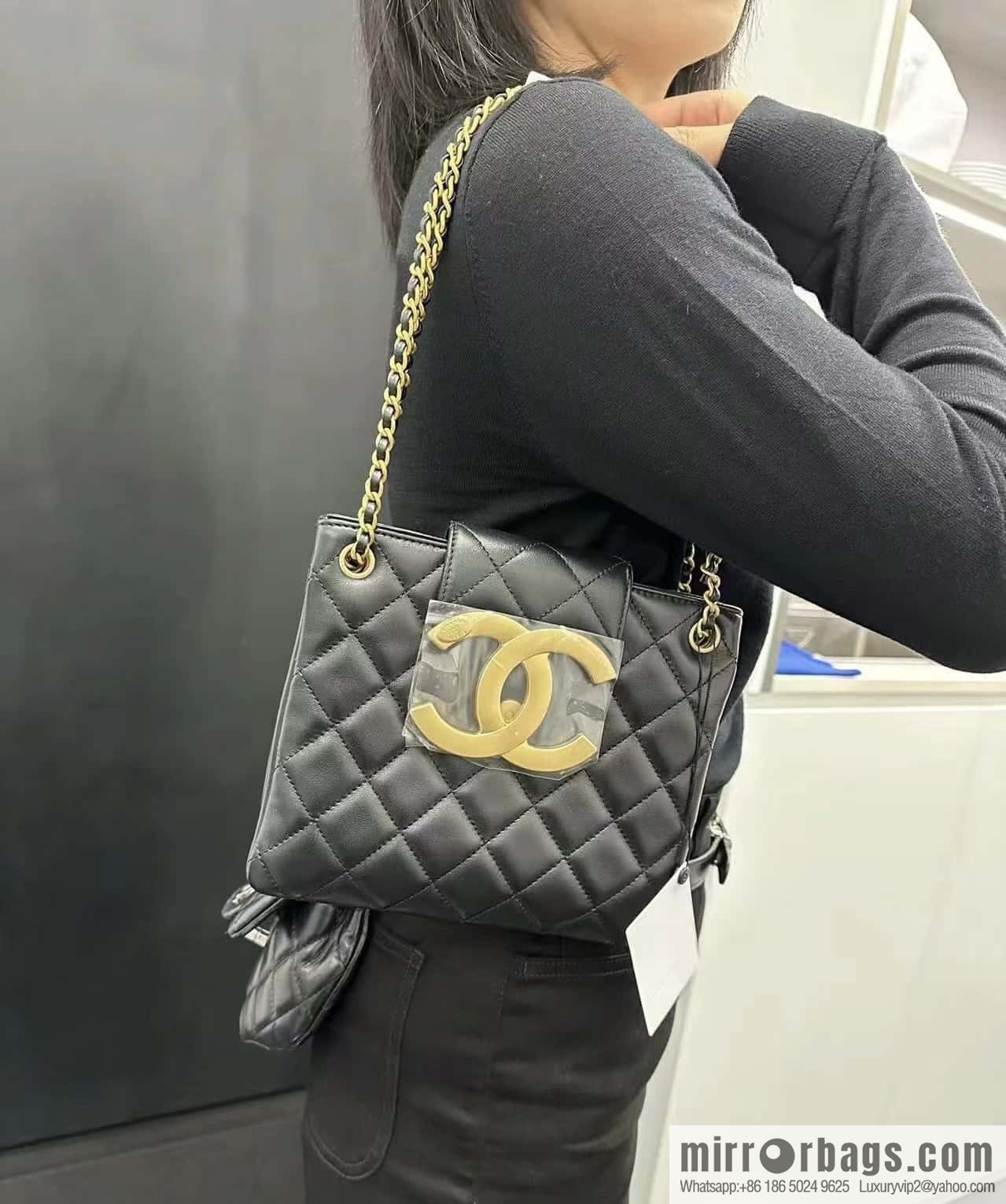 CHANEL 24C early spring vacation series, big double C Vintage tote armpit bag AS4596