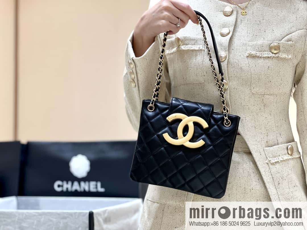 CHANEL 24C early spring vacation series, big double C Vintage tote armpit bag AS4596