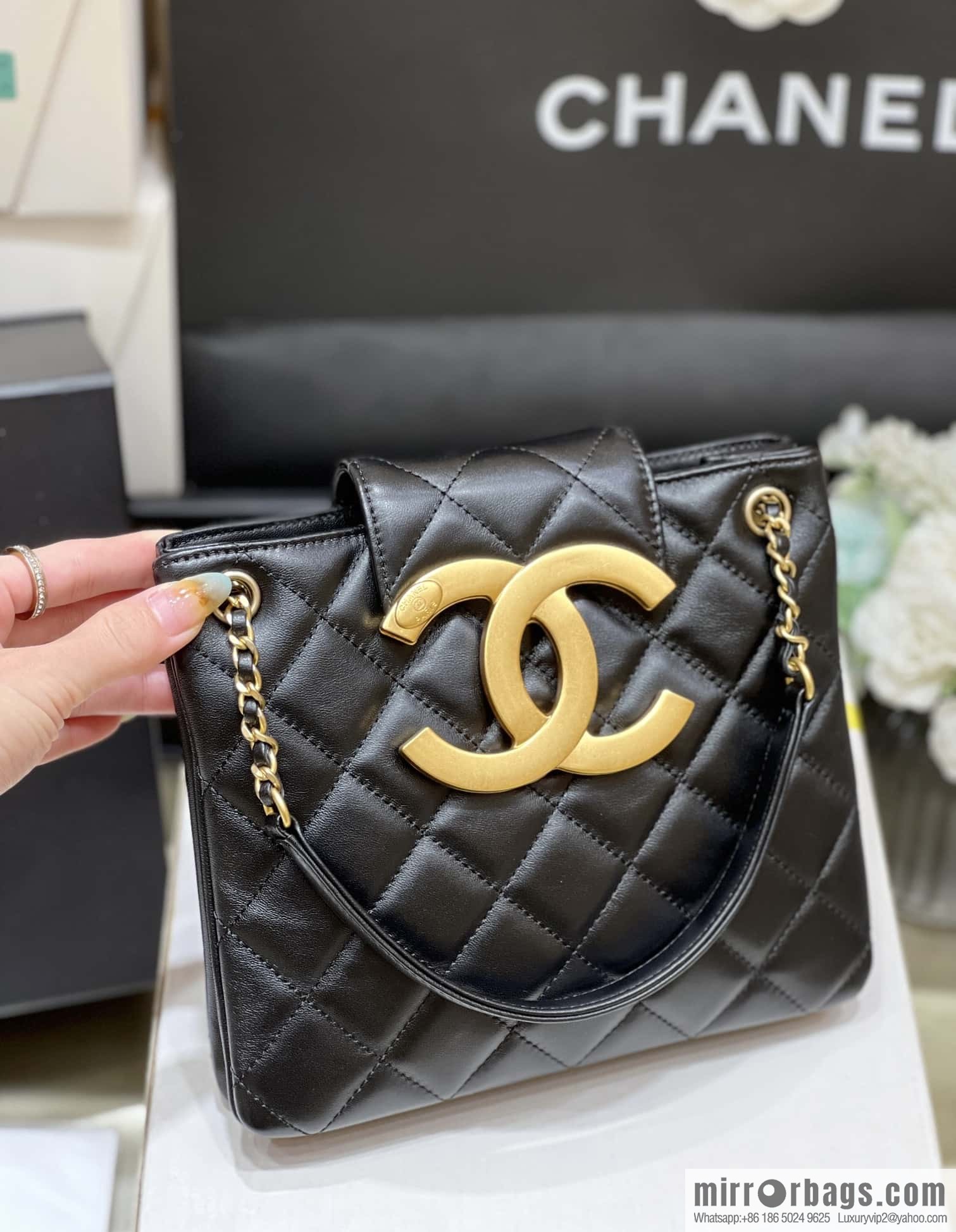 CHANEL 24C early spring vacation series, big double C Vintage tote armpit bag AS4596