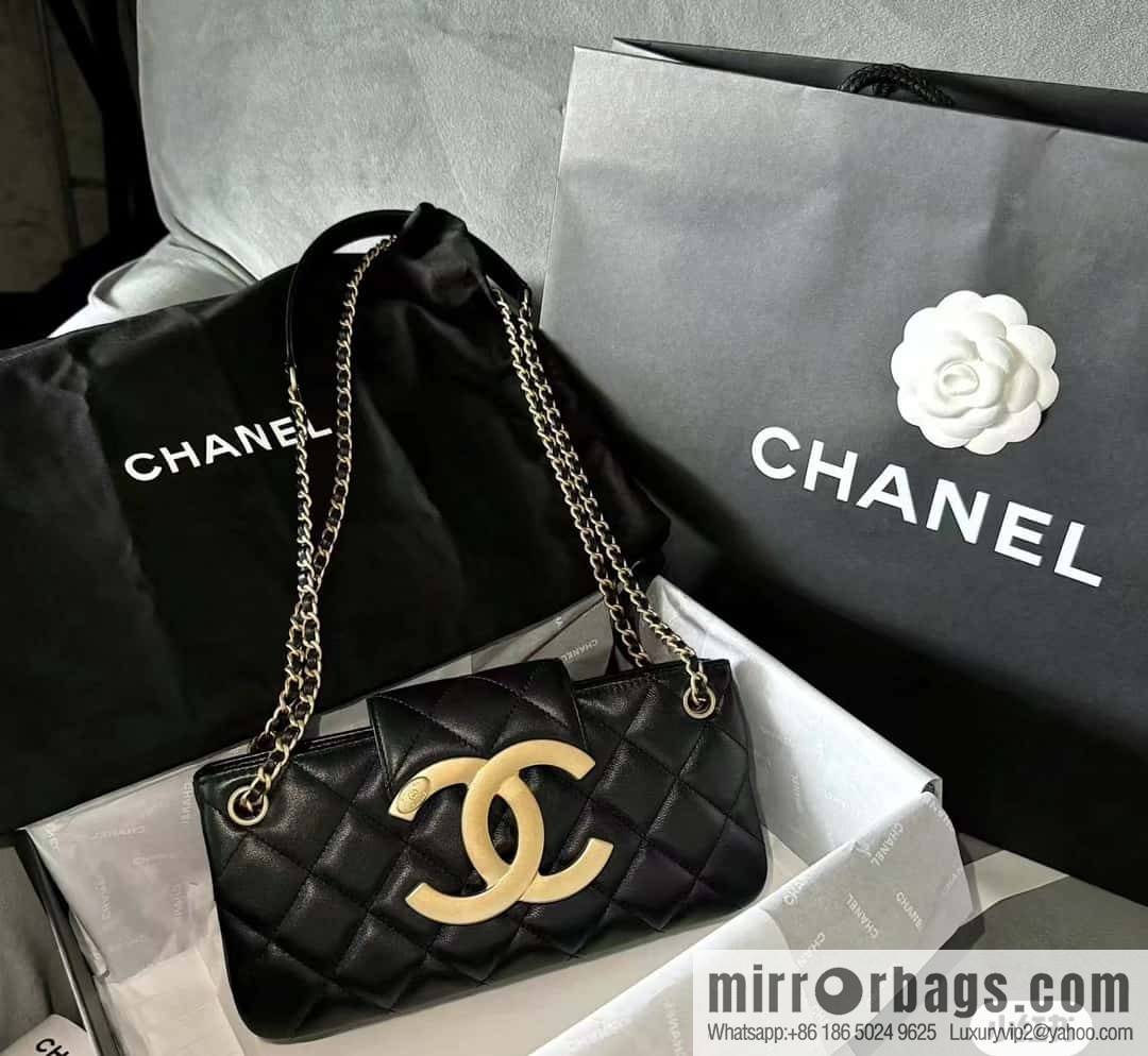 CHANEL 24C early spring vacation series Vintage double C baguette bag AS4611