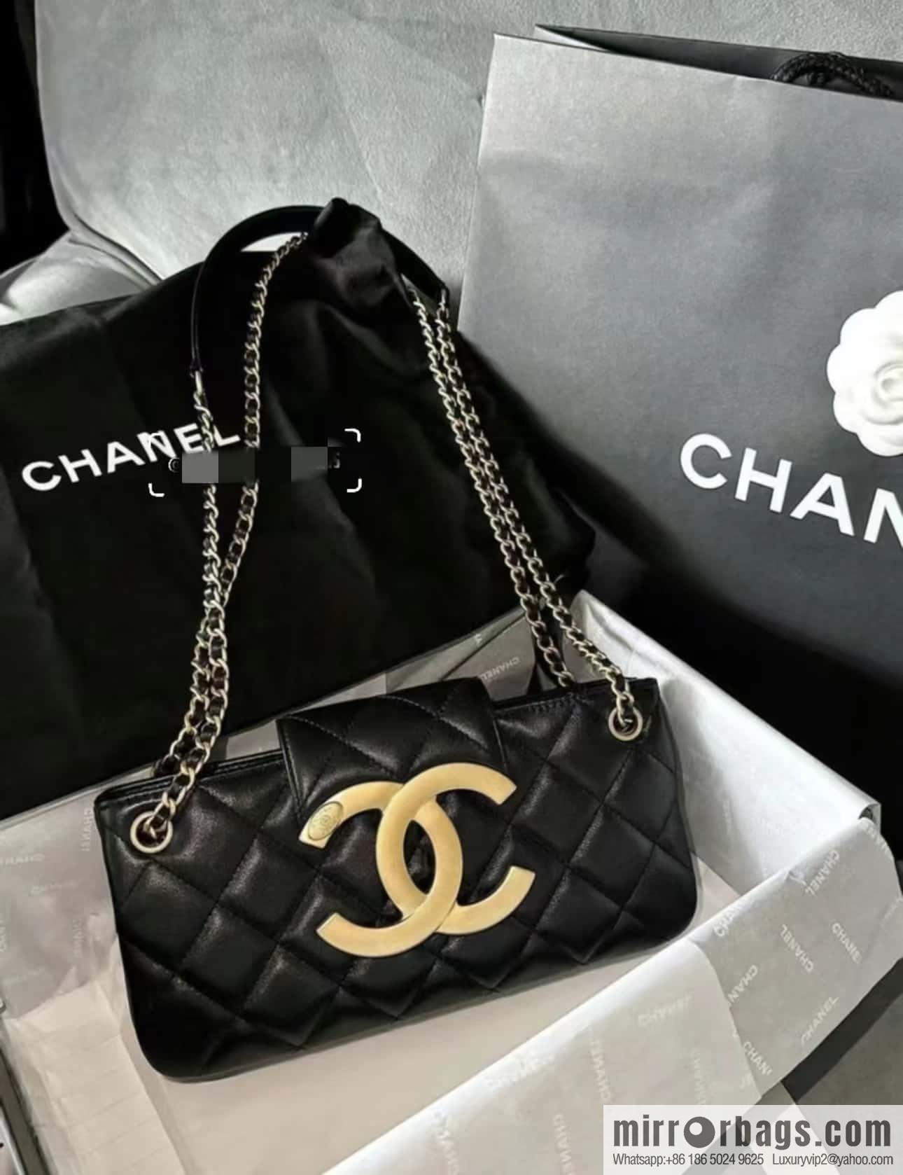 CHANEL 24C early spring vacation series Vintage double C baguette bag AS4611