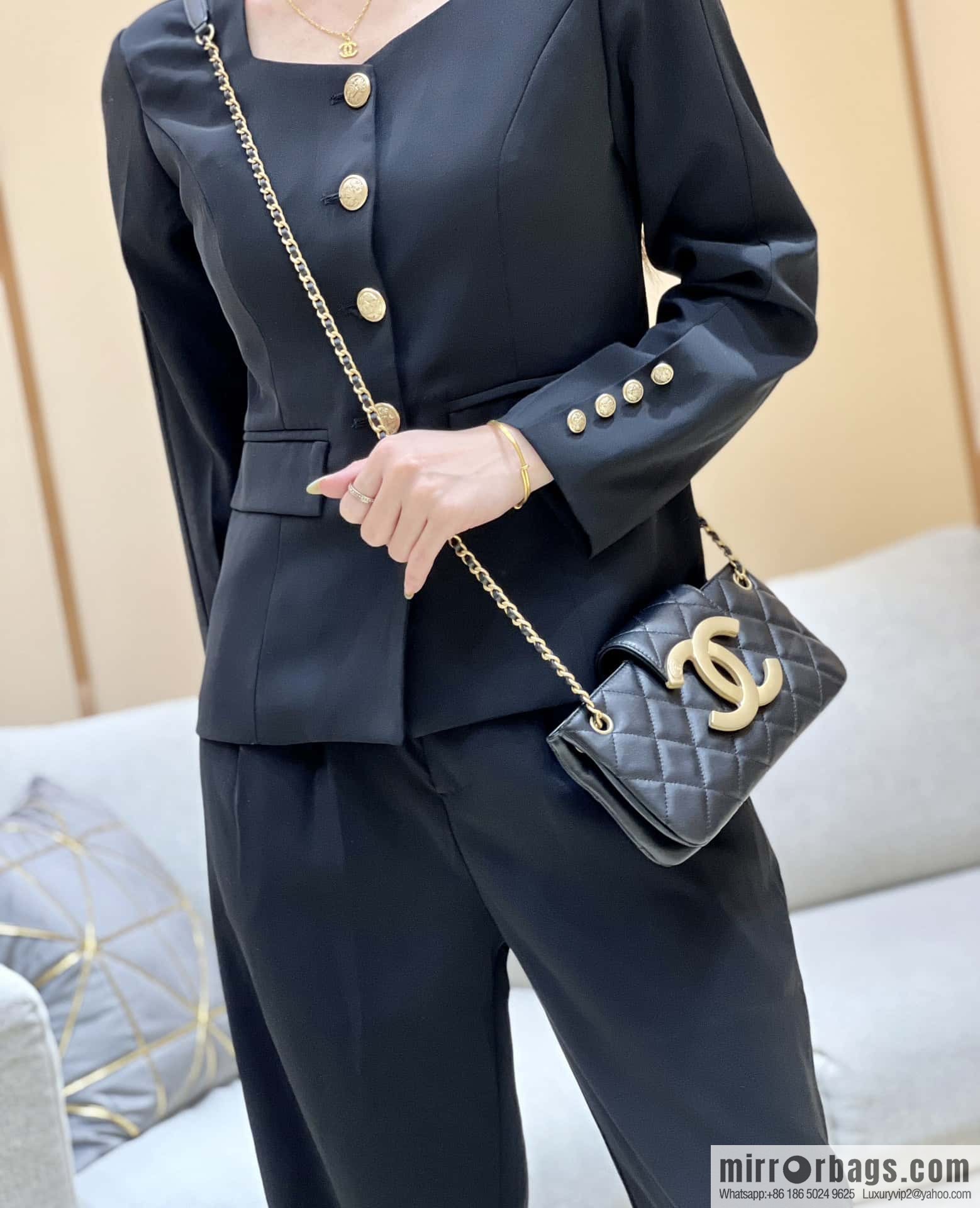 CHANEL 24C early spring vacation series Vintage double C baguette bag AS4611