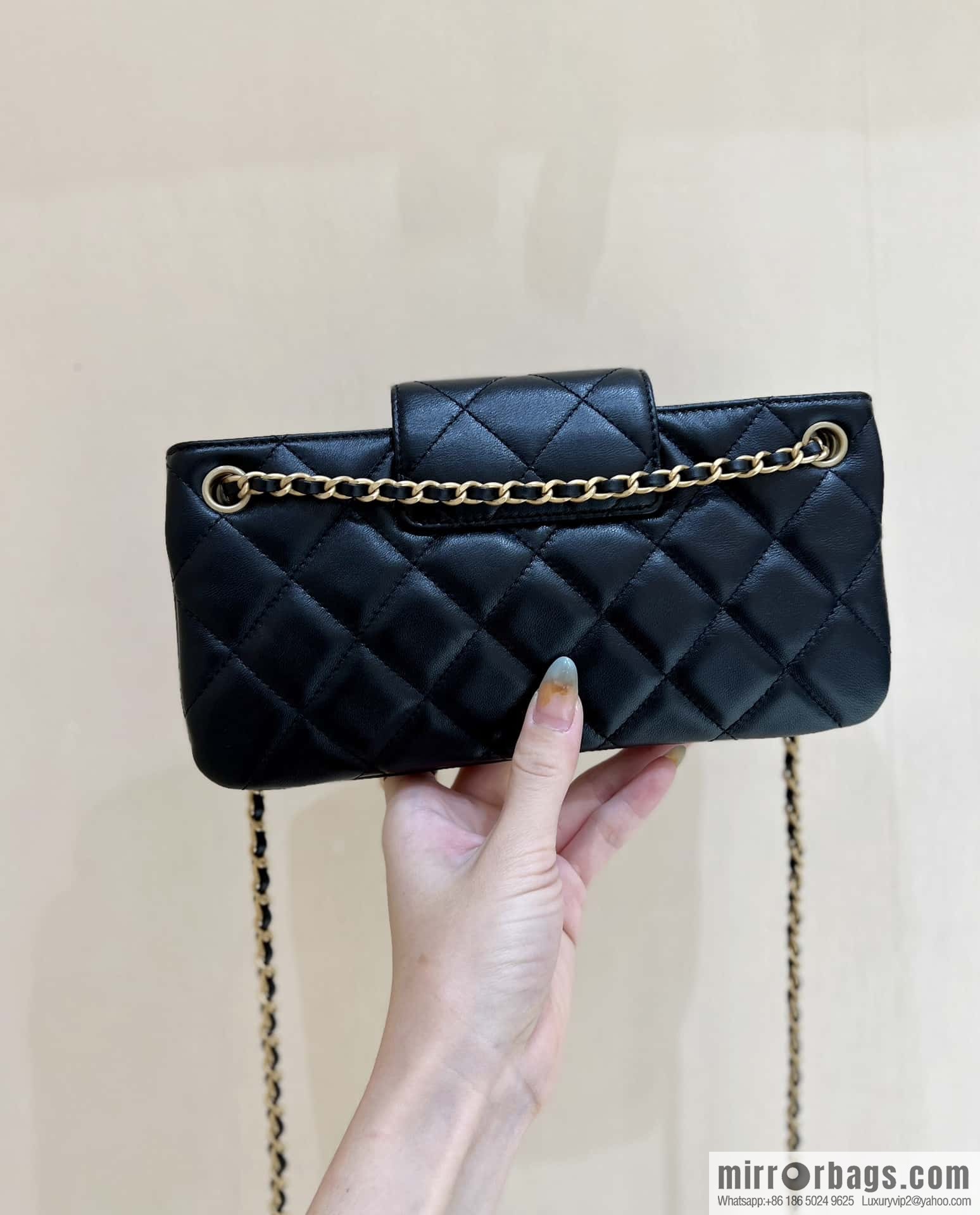 CHANEL 24C early spring vacation series Vintage double C baguette bag AS4611