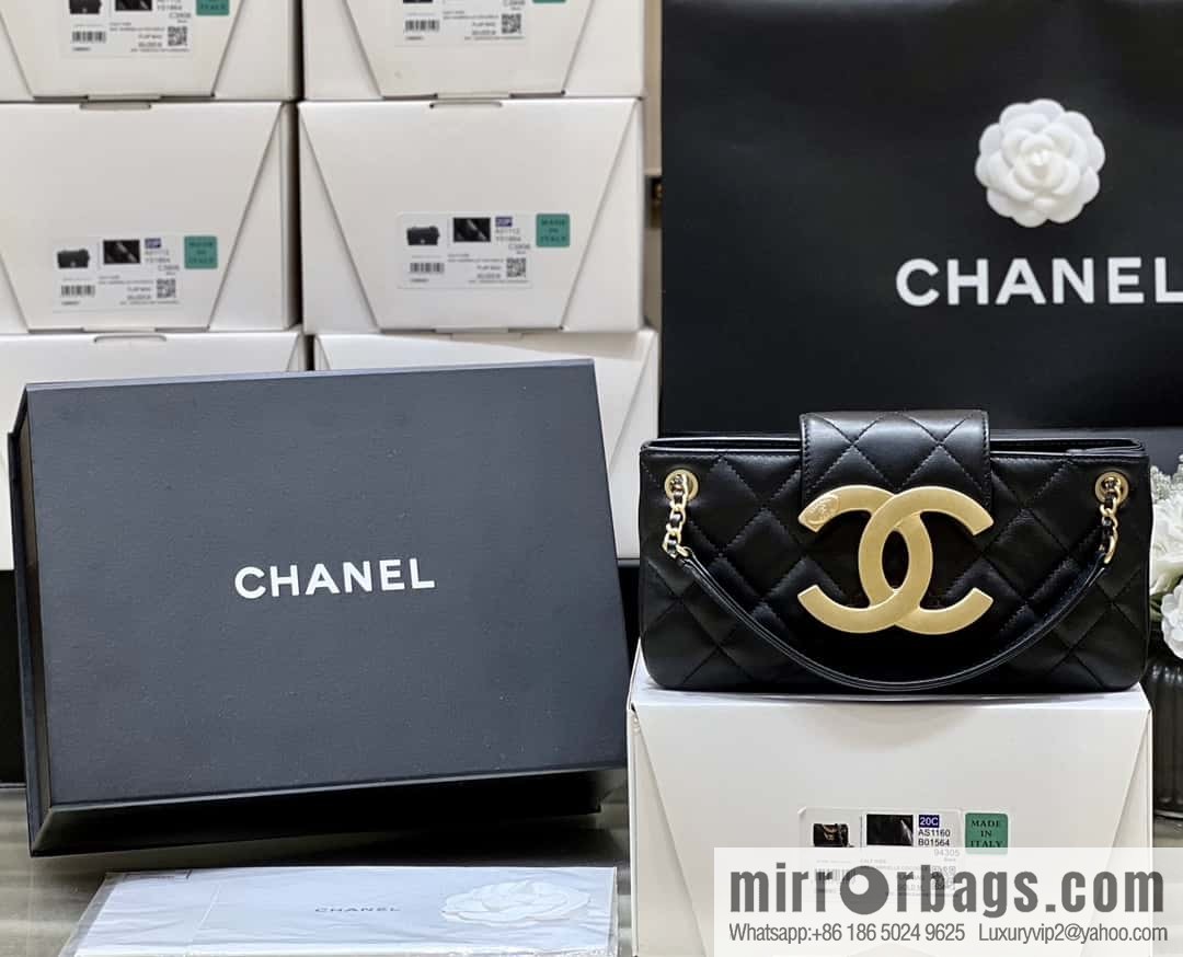 CHANEL 24C early spring vacation series Vintage double C baguette bag AS4611